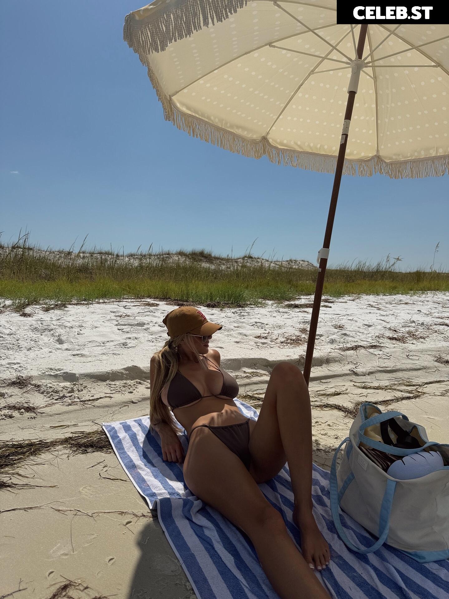 hadelinemope / Maddie Hope Image 11535549