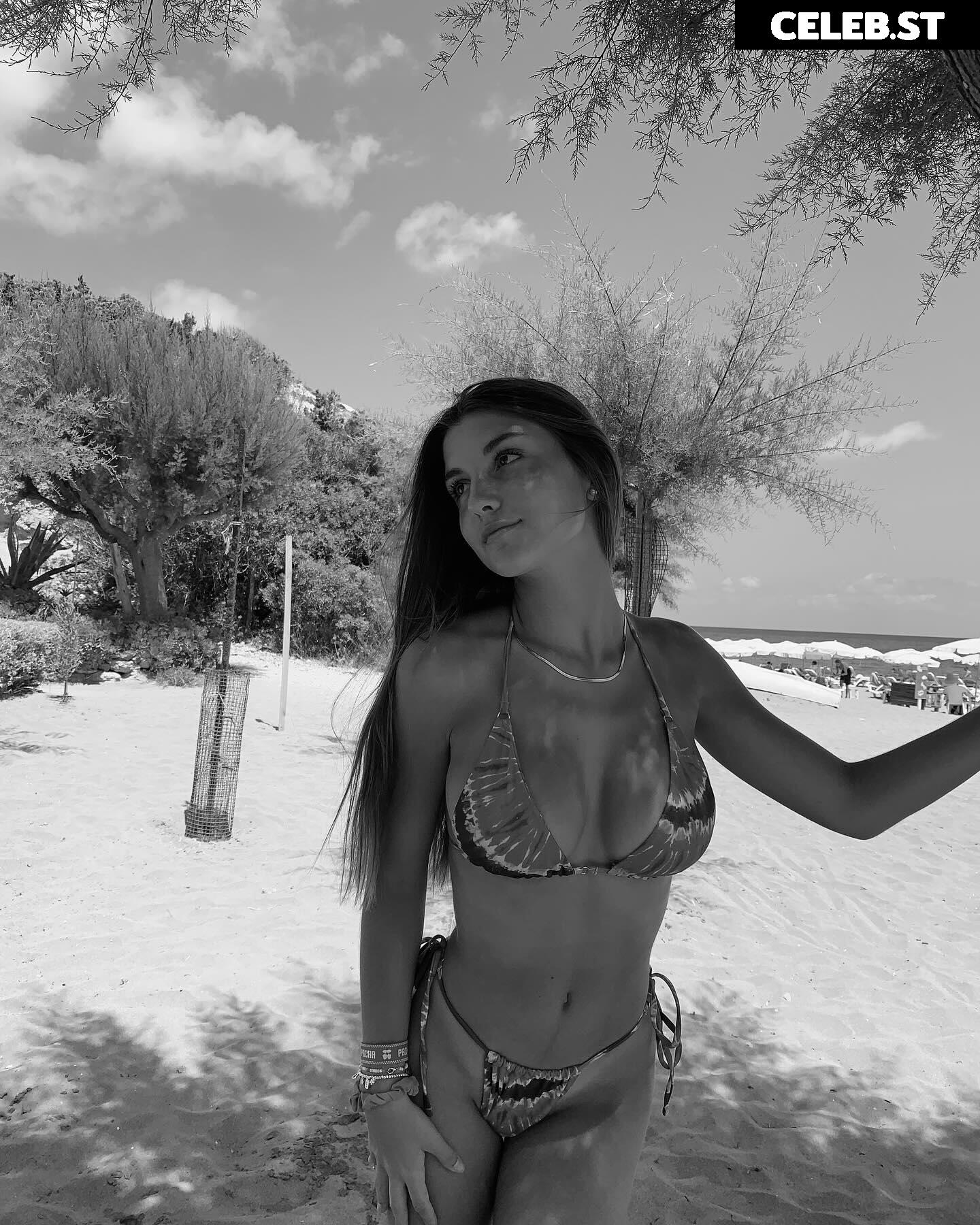 carlotavalientee | 𝑪𝒂𝒓𝒍𝒐𝒕𝒊𝒕𝒂 🇪🇸 Image 11537131