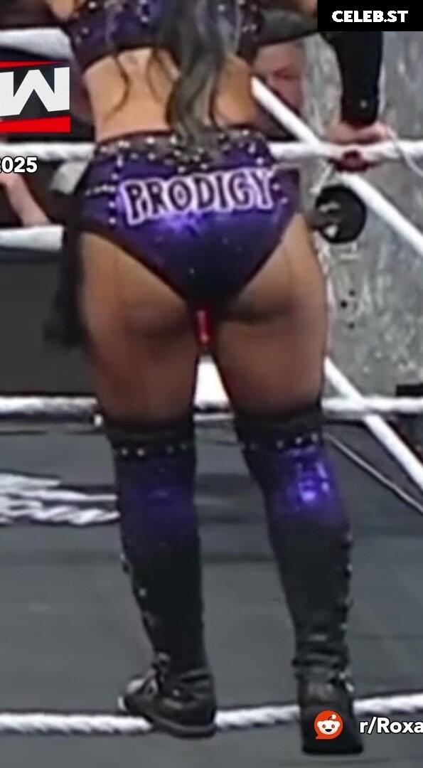 Roxanne Perez/Rok-C - WWE NXT Image 11532506