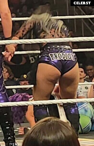 Roxanne Perez/Rok-C - WWE NXT Image 11532486
