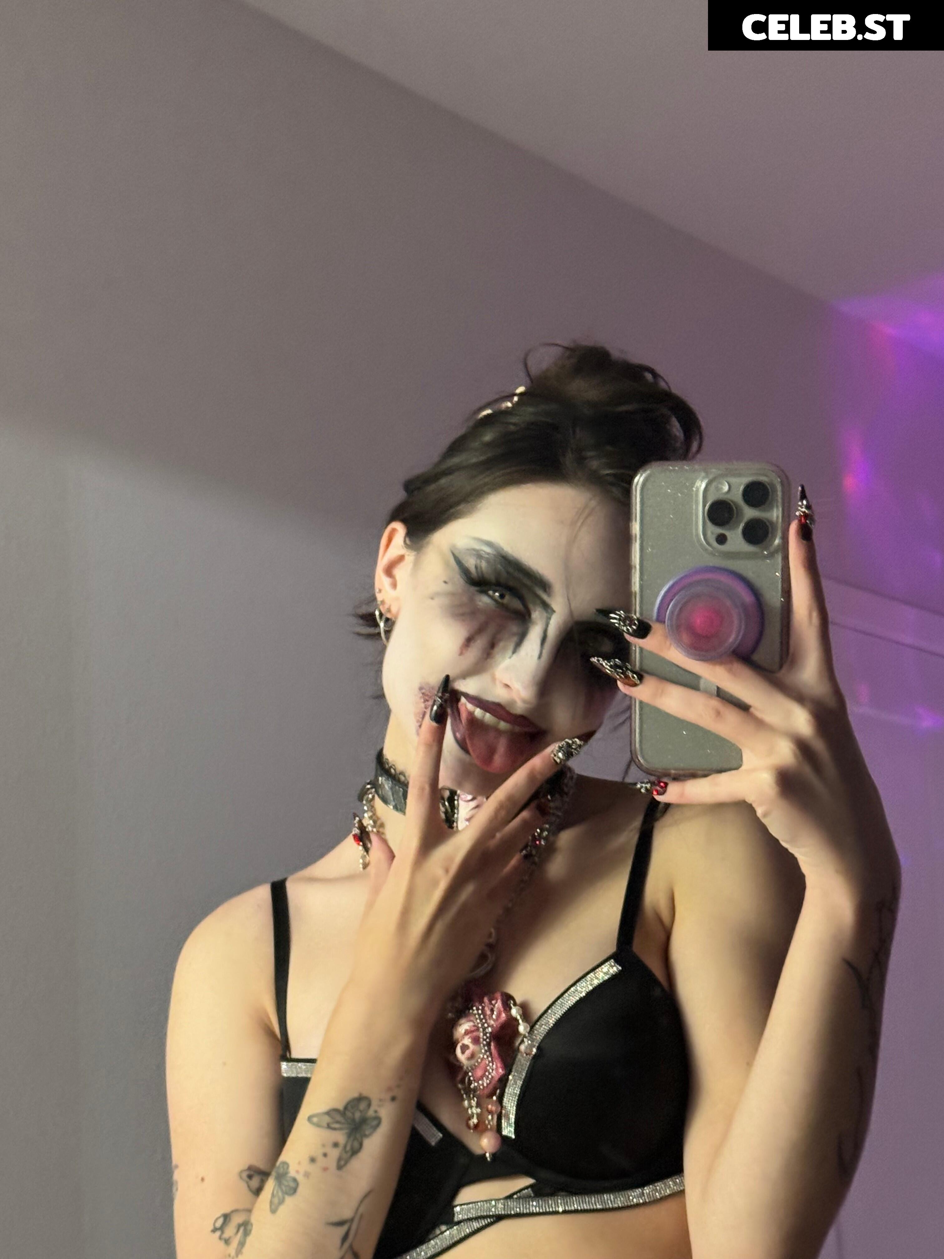 beebee ASMR Image 11539613