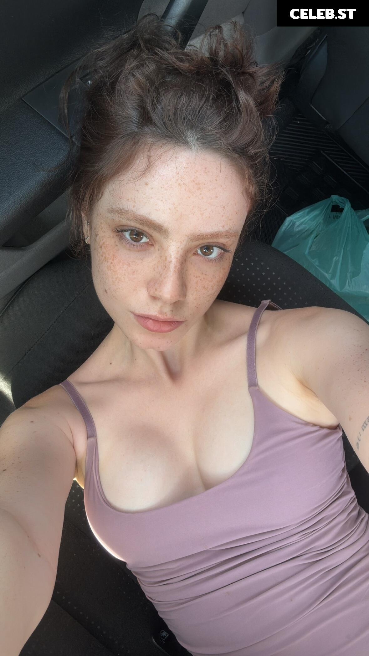 Melissa Fernandes Image 11595570