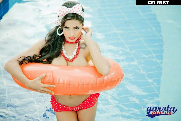 Aline Riscado Image 11595294