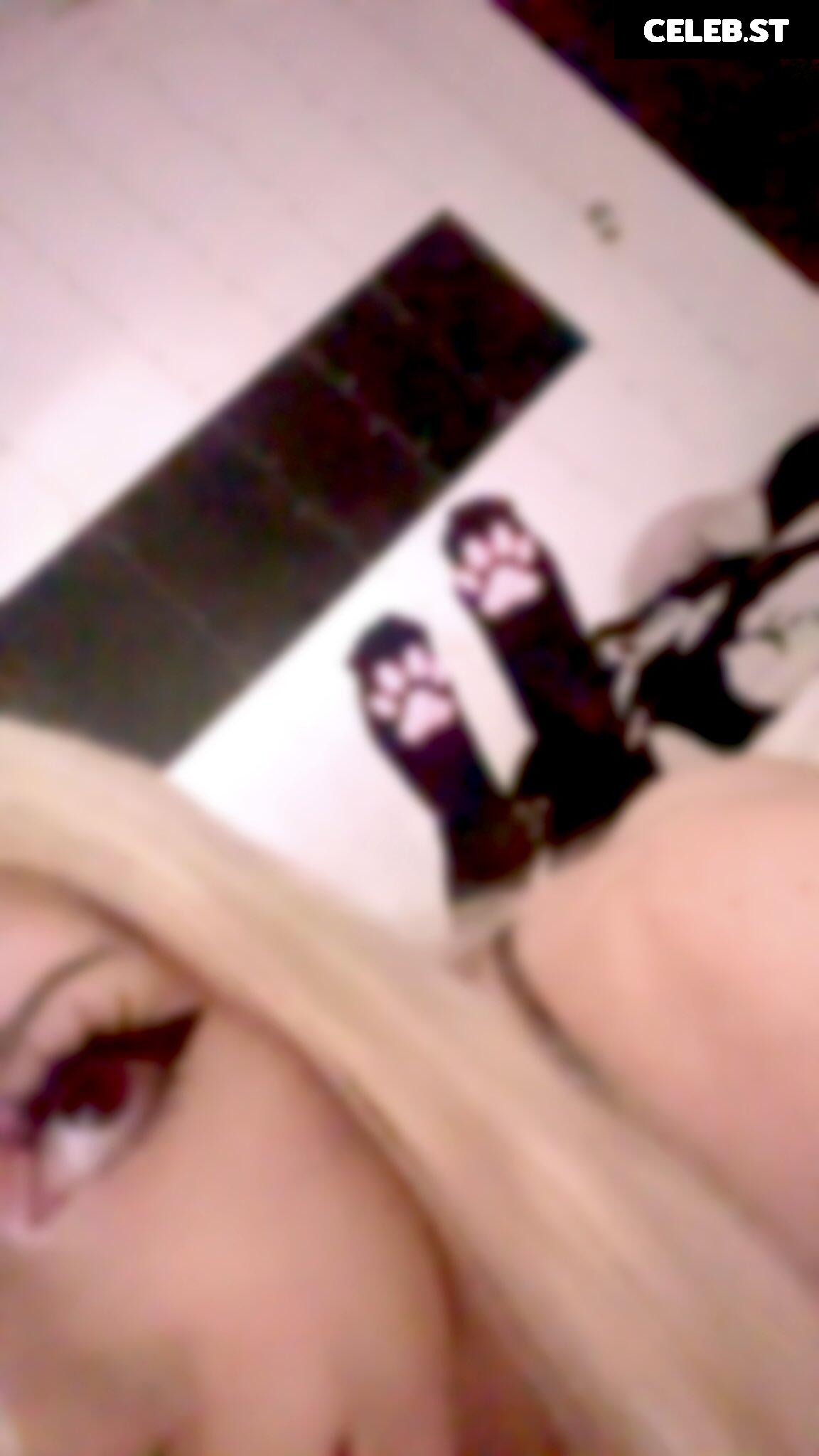 onlygothbitches / fetusaborters / mkkonz / mary konczal Image 11597191