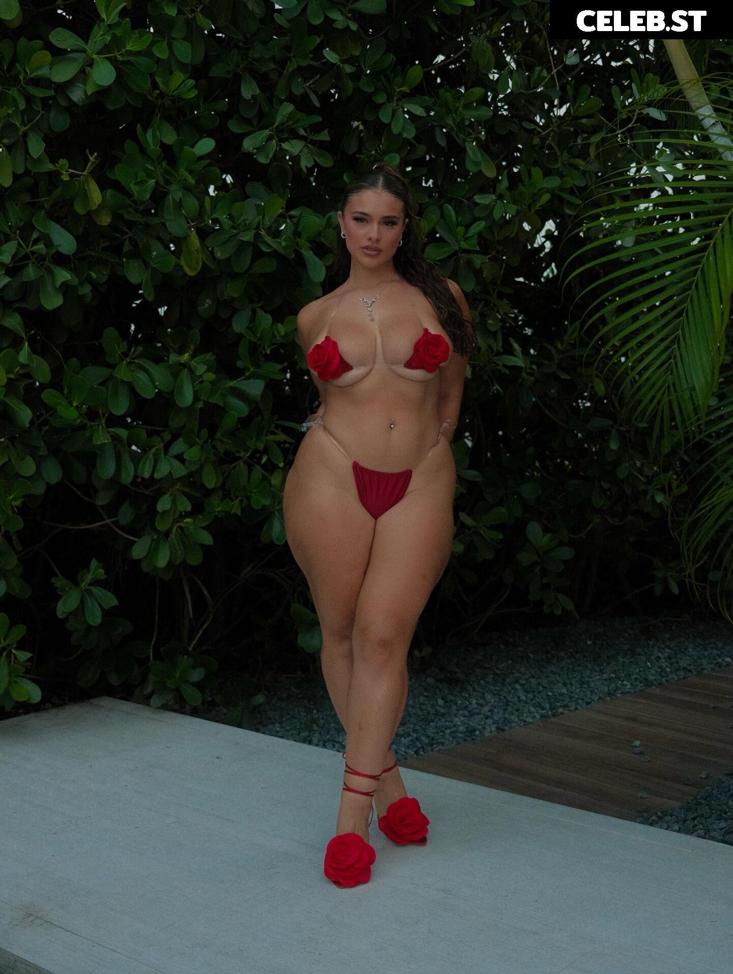 Jennieftb | latinaqueen__ | Jennie garvia Image 11591321
