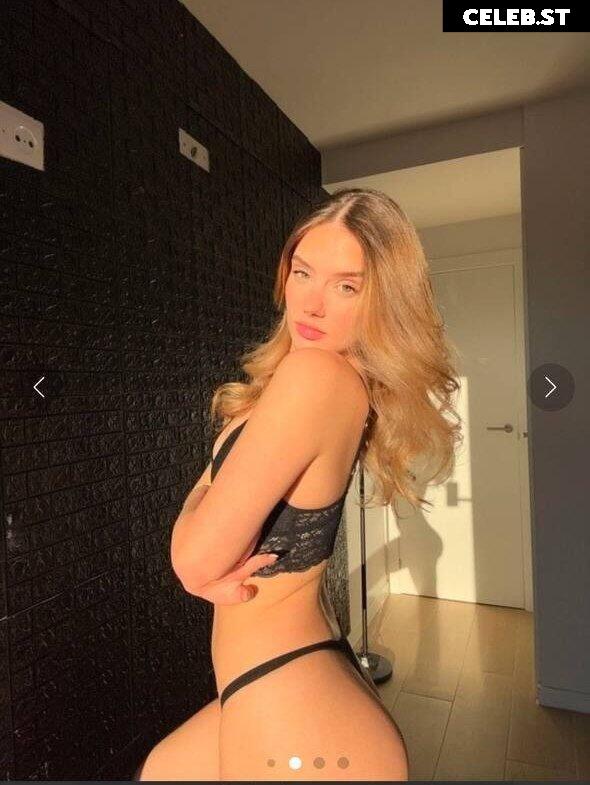 Lia Sikora - @ liasikora Image 11591294