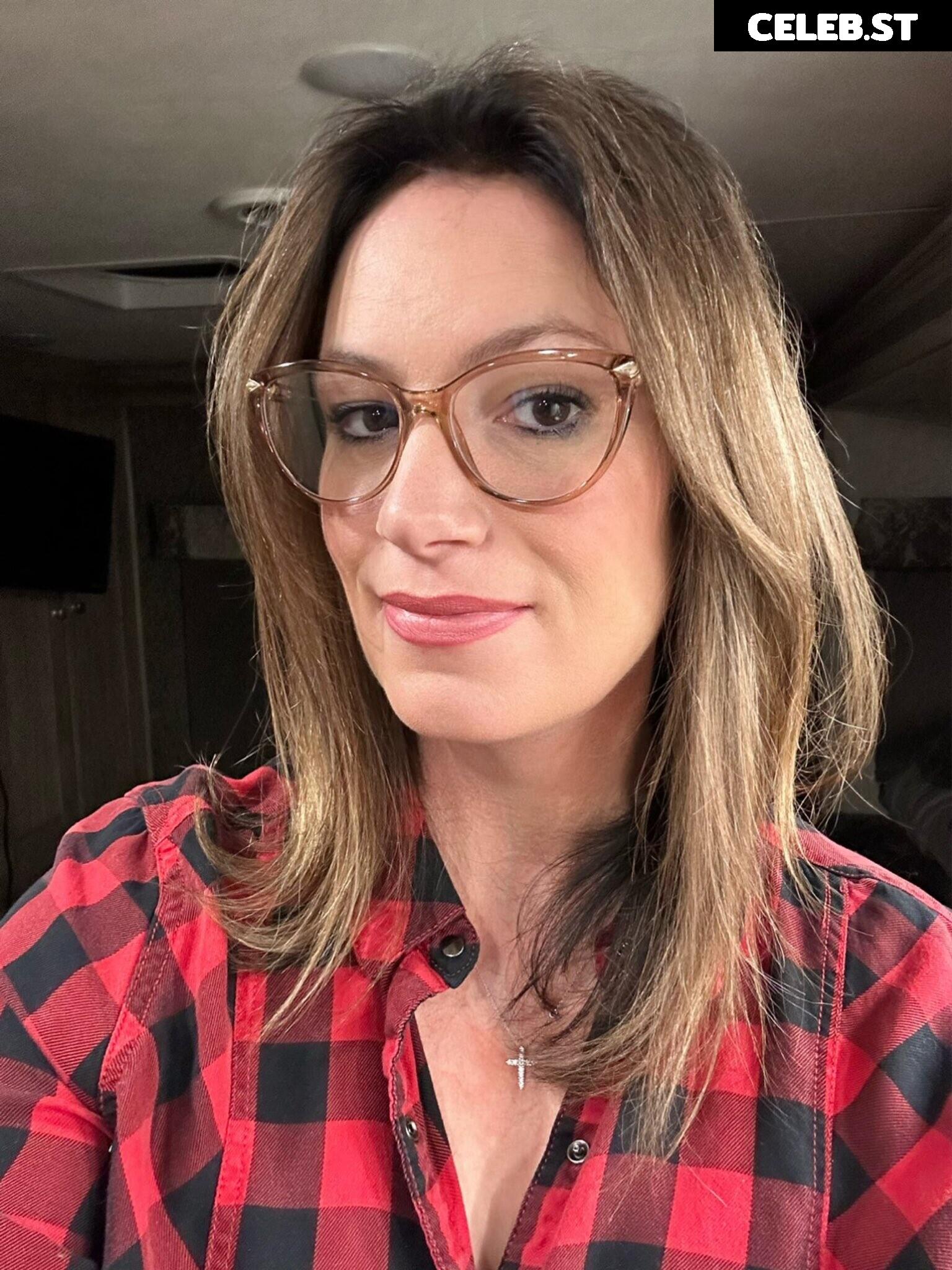 Samantha Moore / Samantha_SN1 Image 11593987