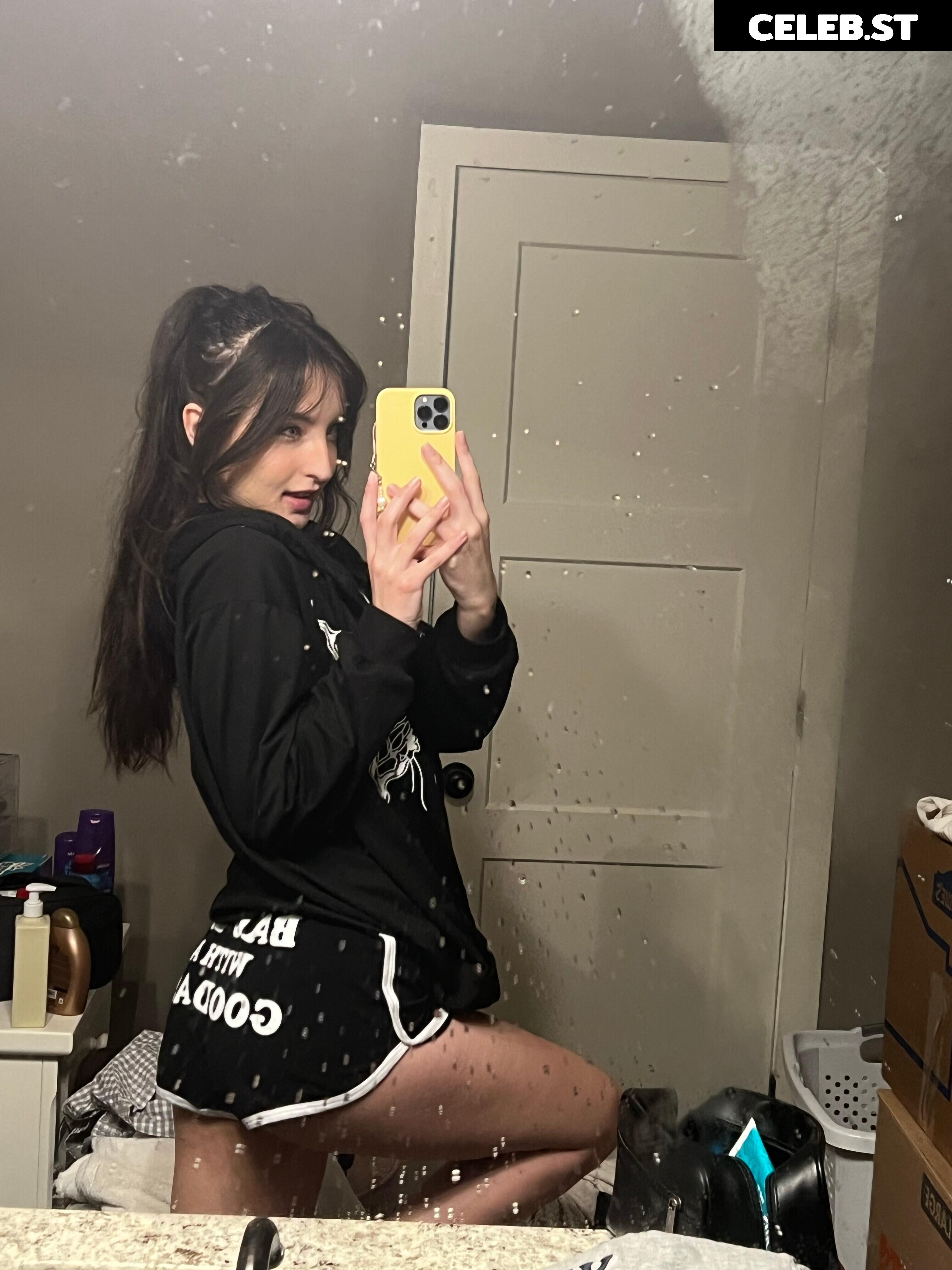 beebee ASMR Image 11599720
