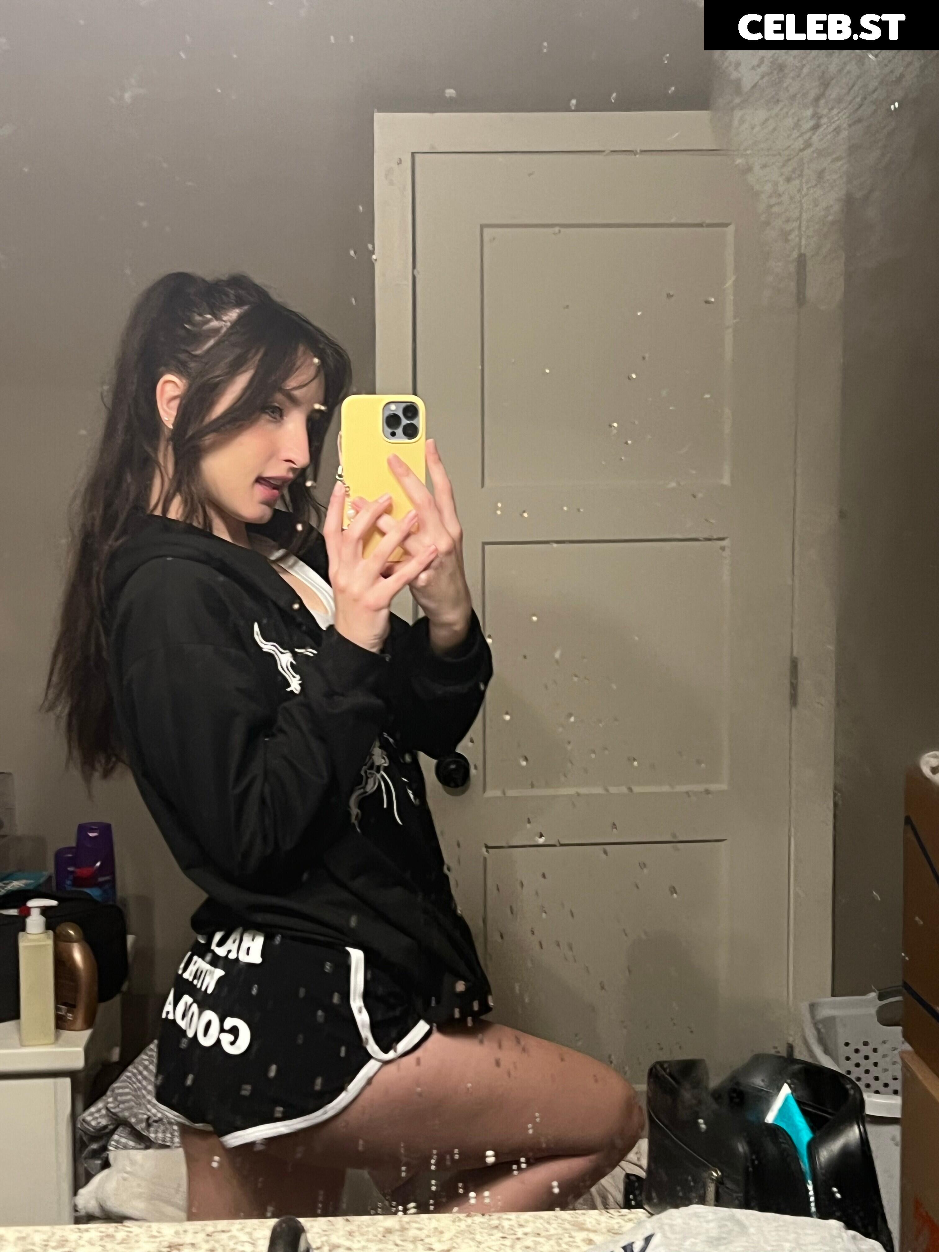 beebee ASMR Image 11599726