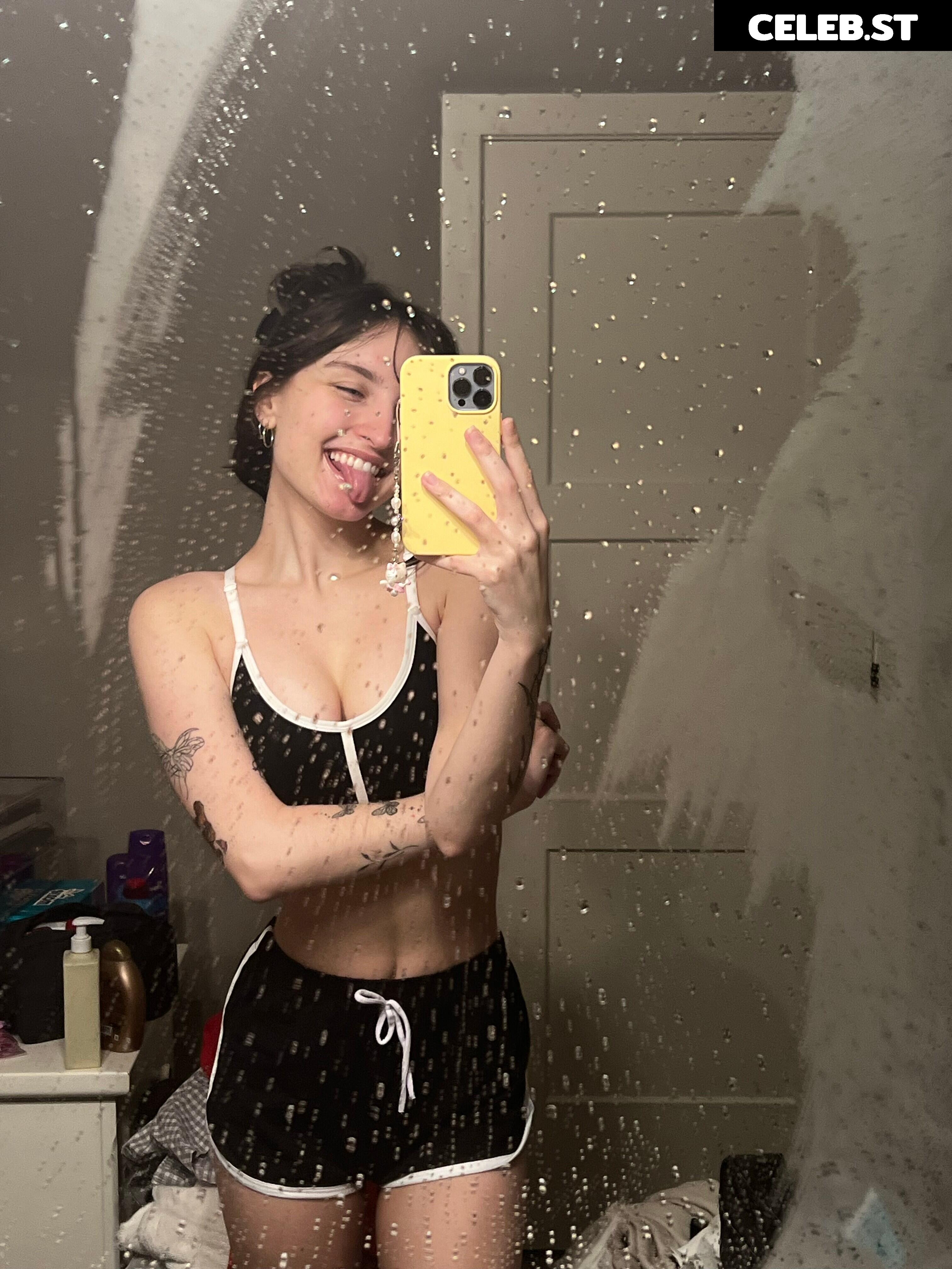beebee ASMR Image 11599725