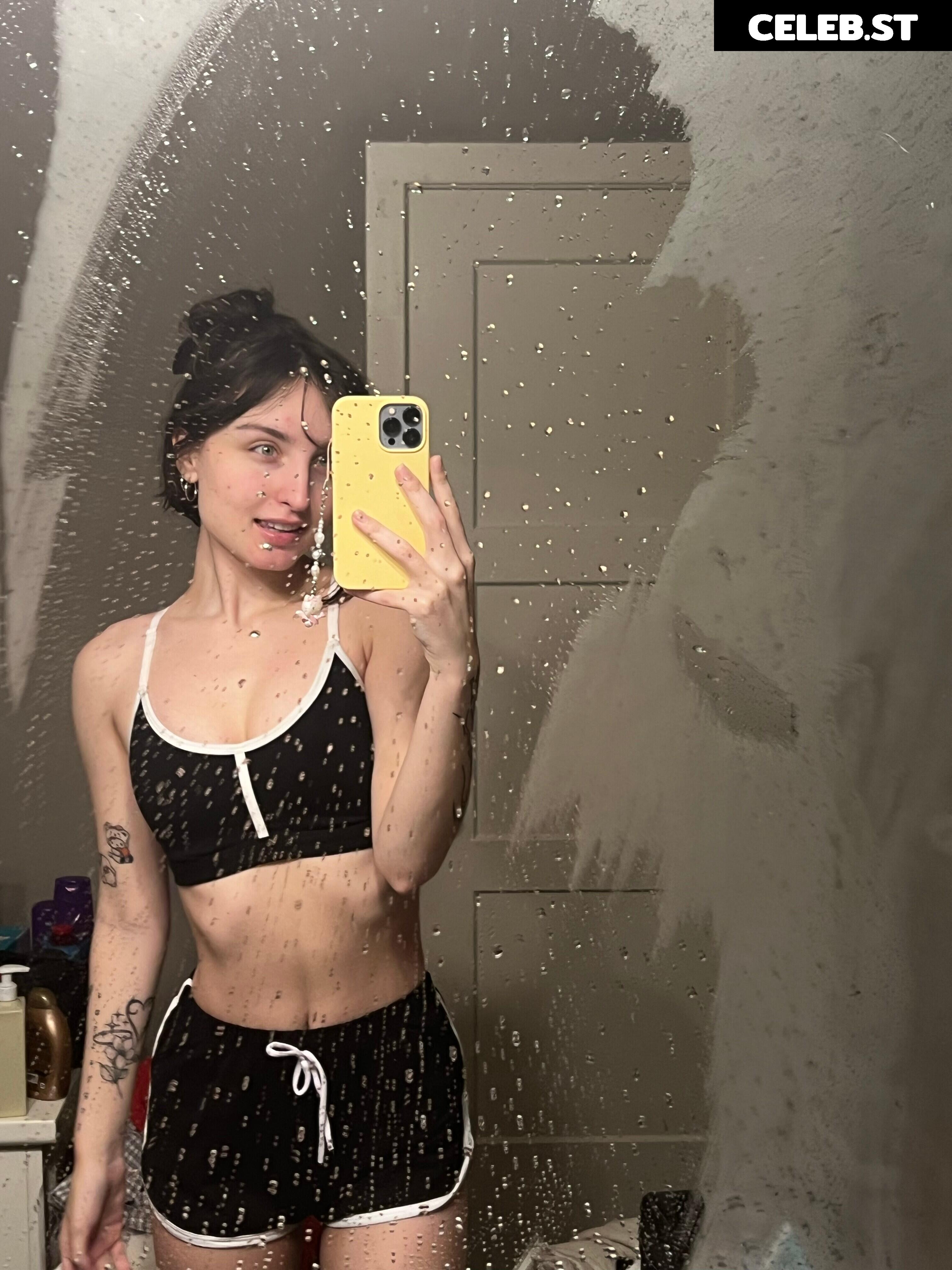 beebee ASMR Image 11599717