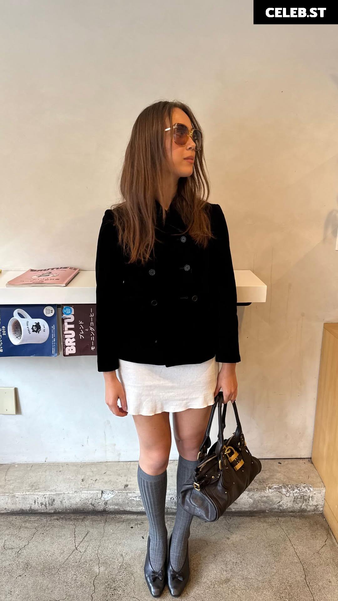 Laufey lin Image 11585849