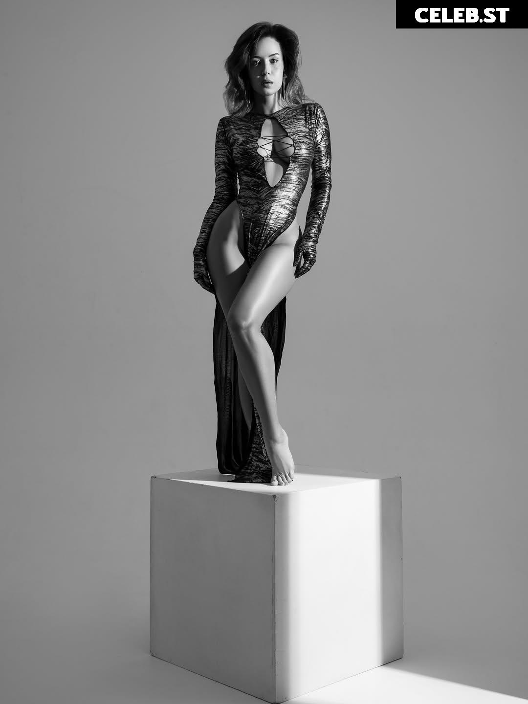 Oladushek11 aka Natasha Roik aka Mango Leea Image 11584460