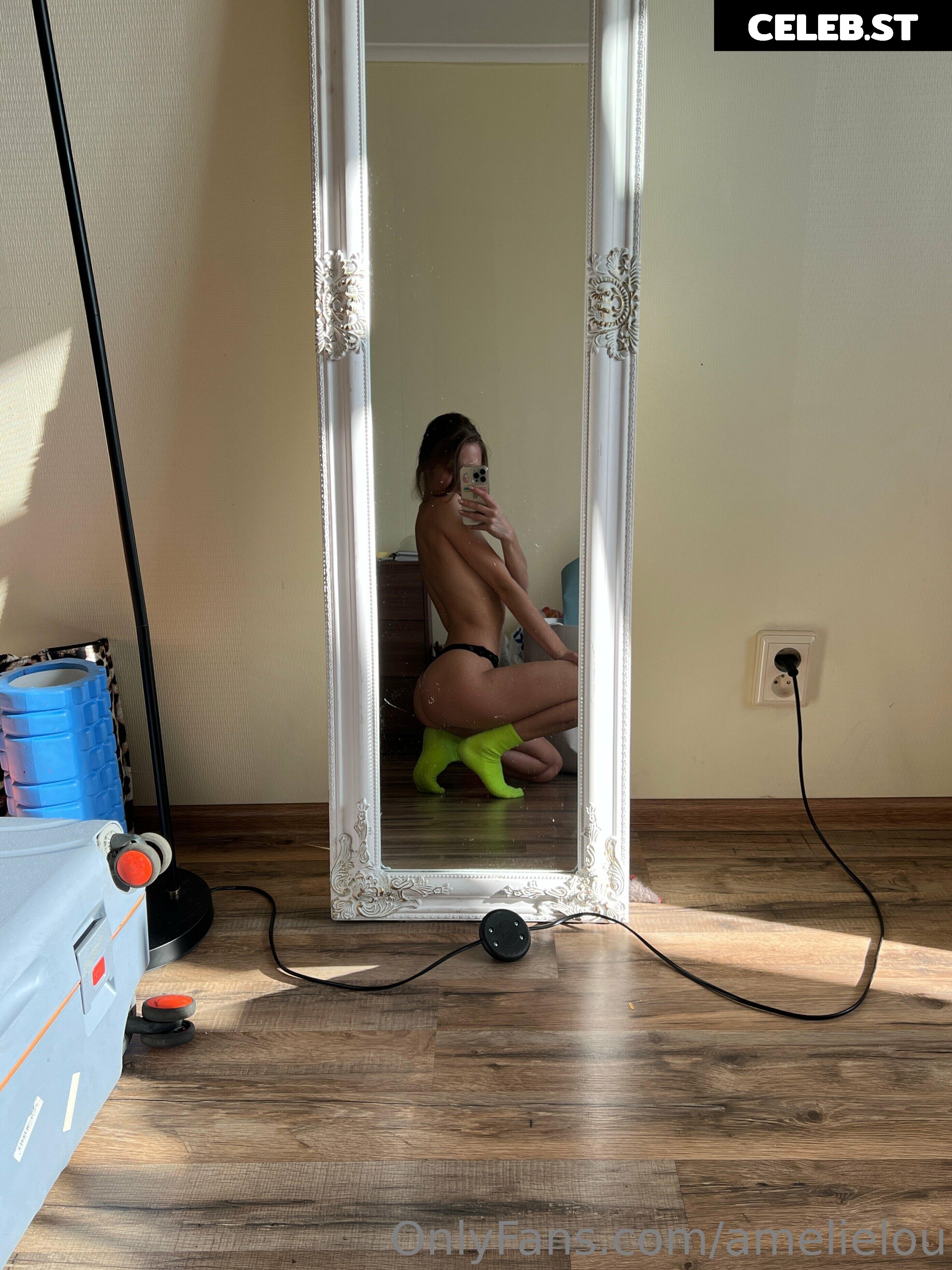 Amelie Lou Image 115810