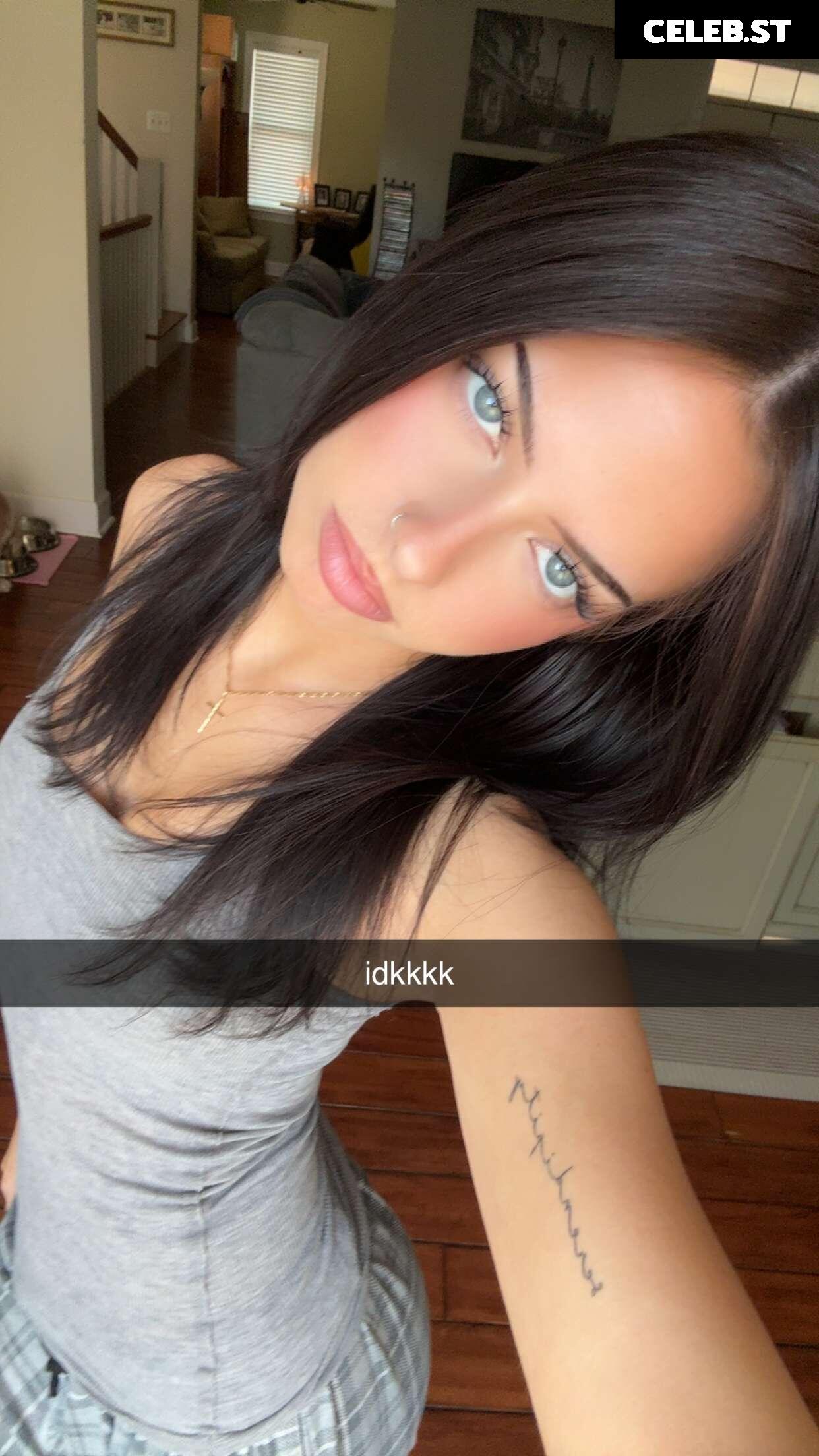 Lily Weber Image 11589600