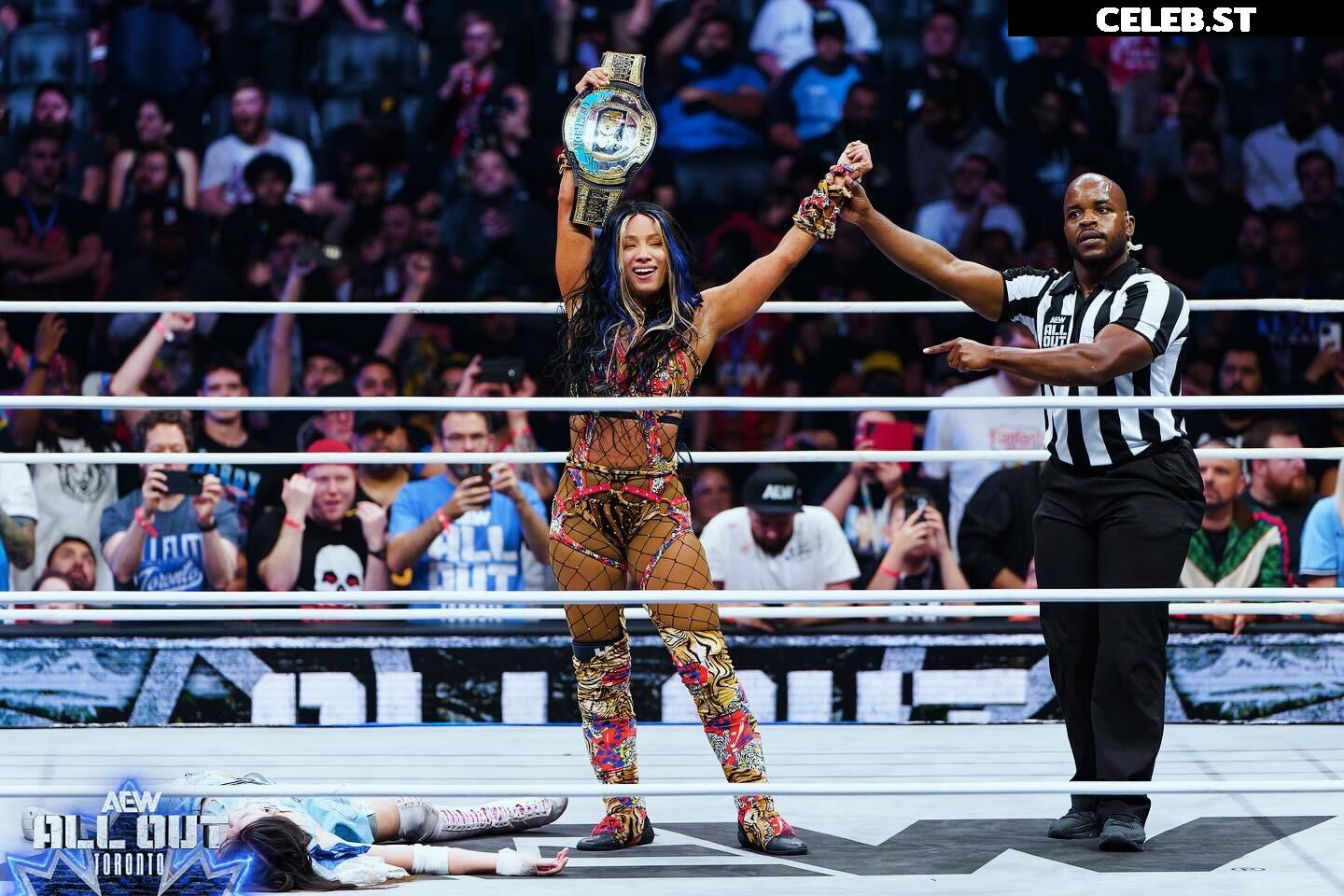 WWE Sasha Banks | Mercedes Moné Image 11444196