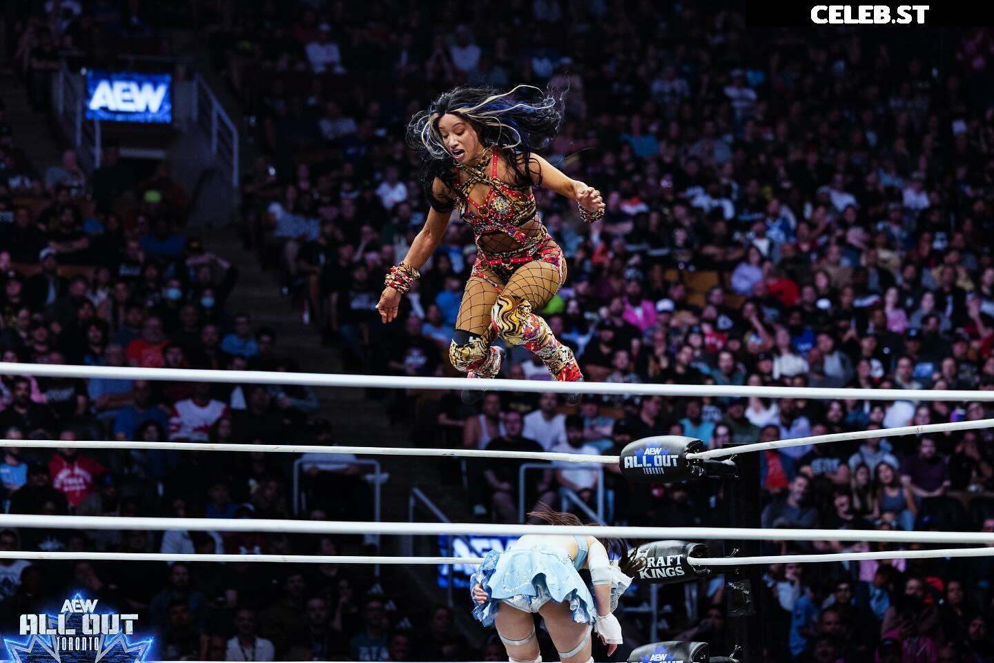 WWE Sasha Banks | Mercedes Moné Image 11444194