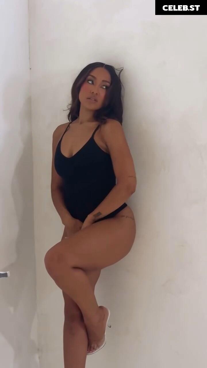 Parker McKenna Posey Image 11444350