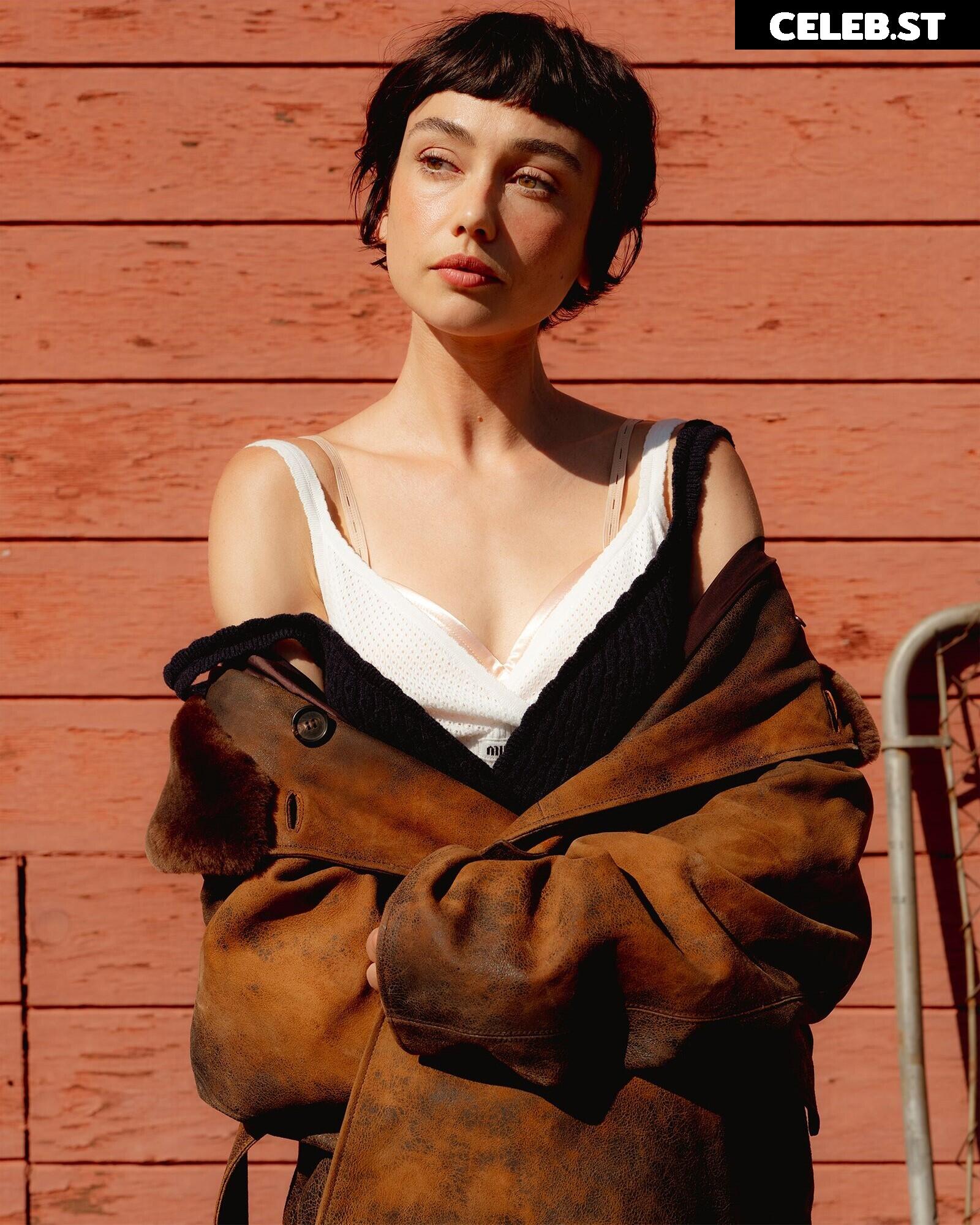 Sydney Chandler Image 11410677