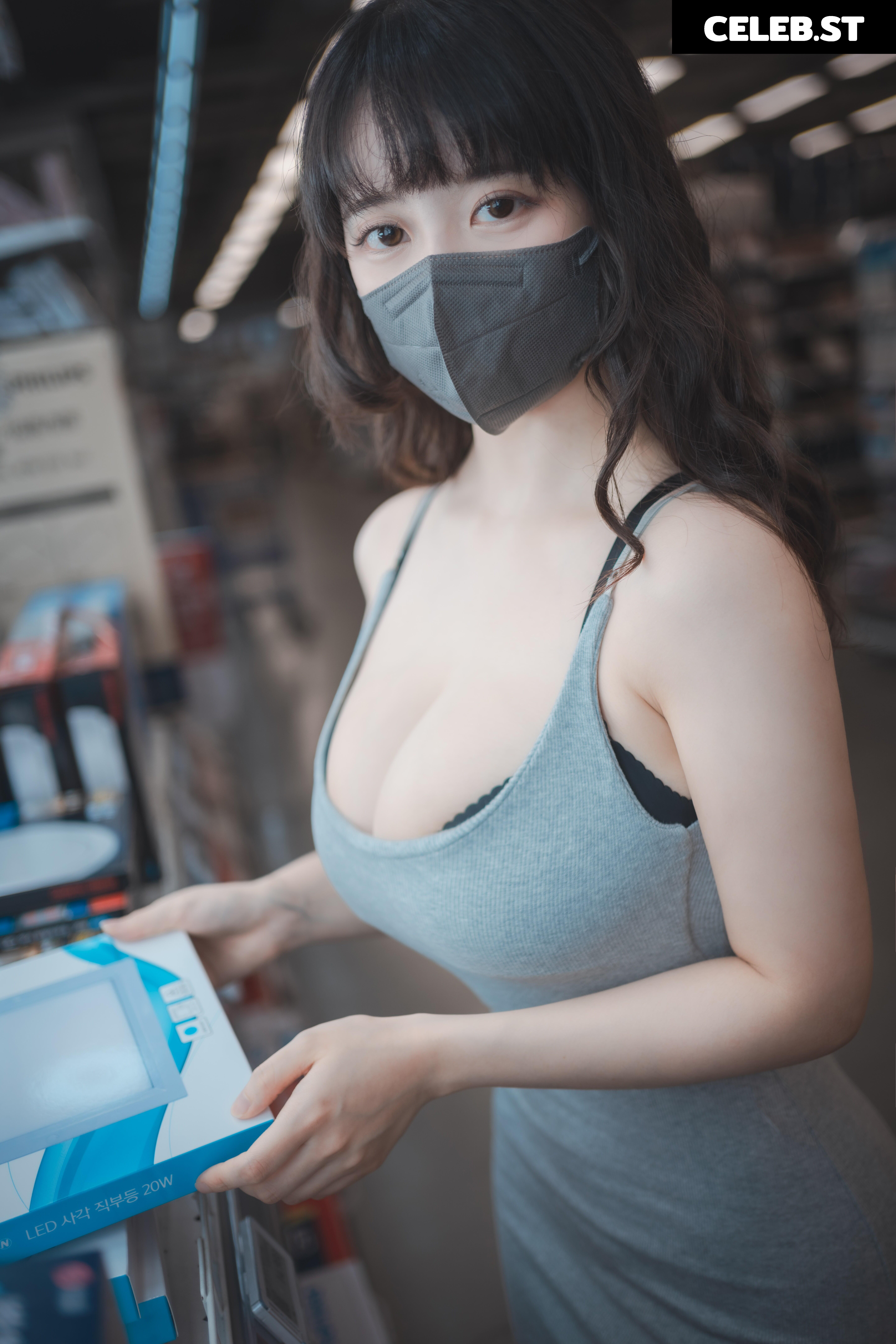 ZziZzi / zizzi_j / zzi_zzi._  / 찌찌 Image 11412219