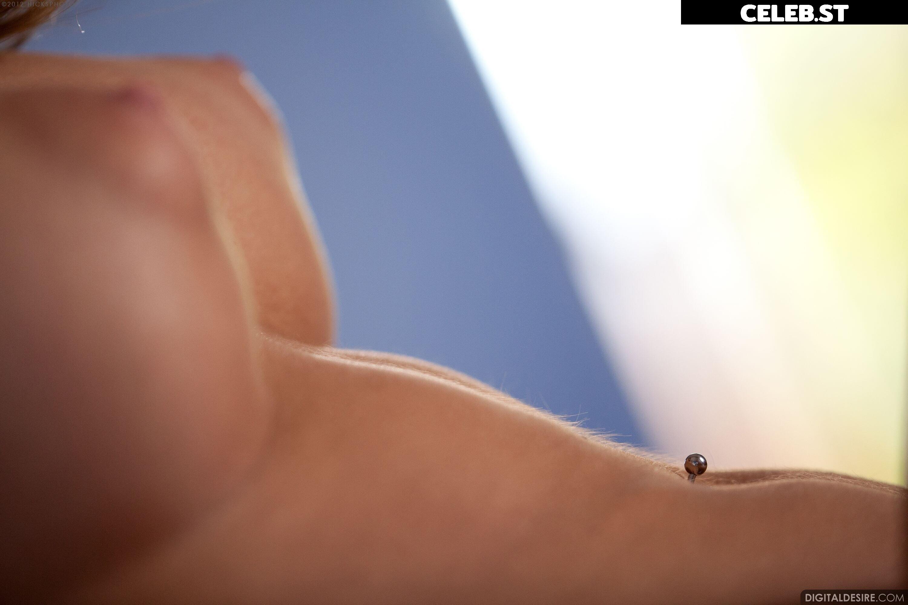 Alexis Adams Image 1142174