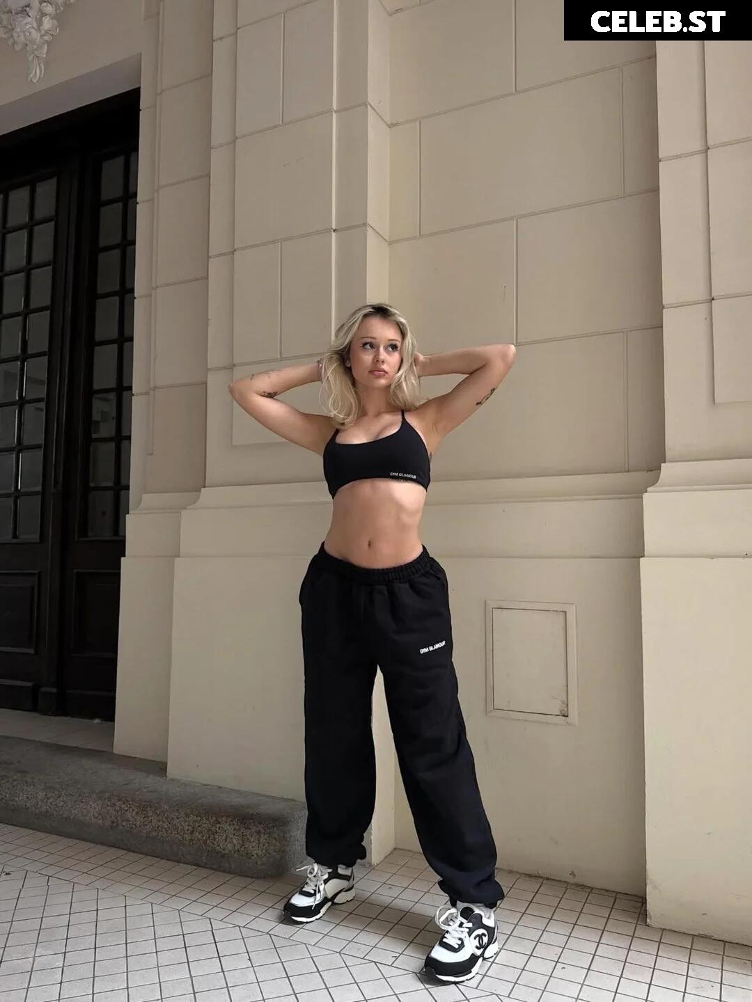 Lila Janowska Image 11405846