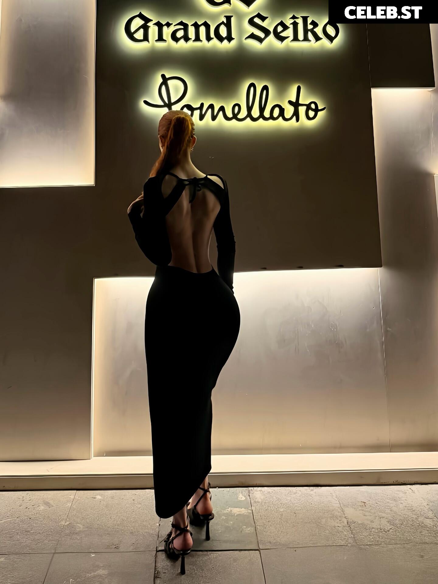 Naz - @fraaoula Image 11405589