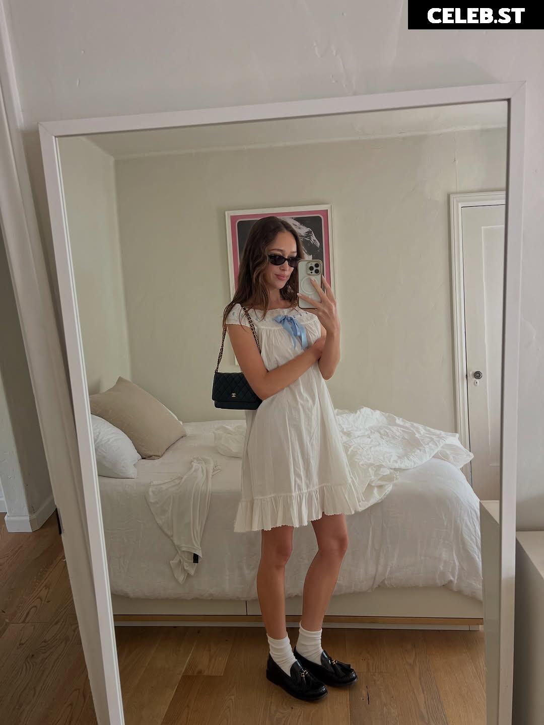 Alycia Debnam Carey Image 11406356