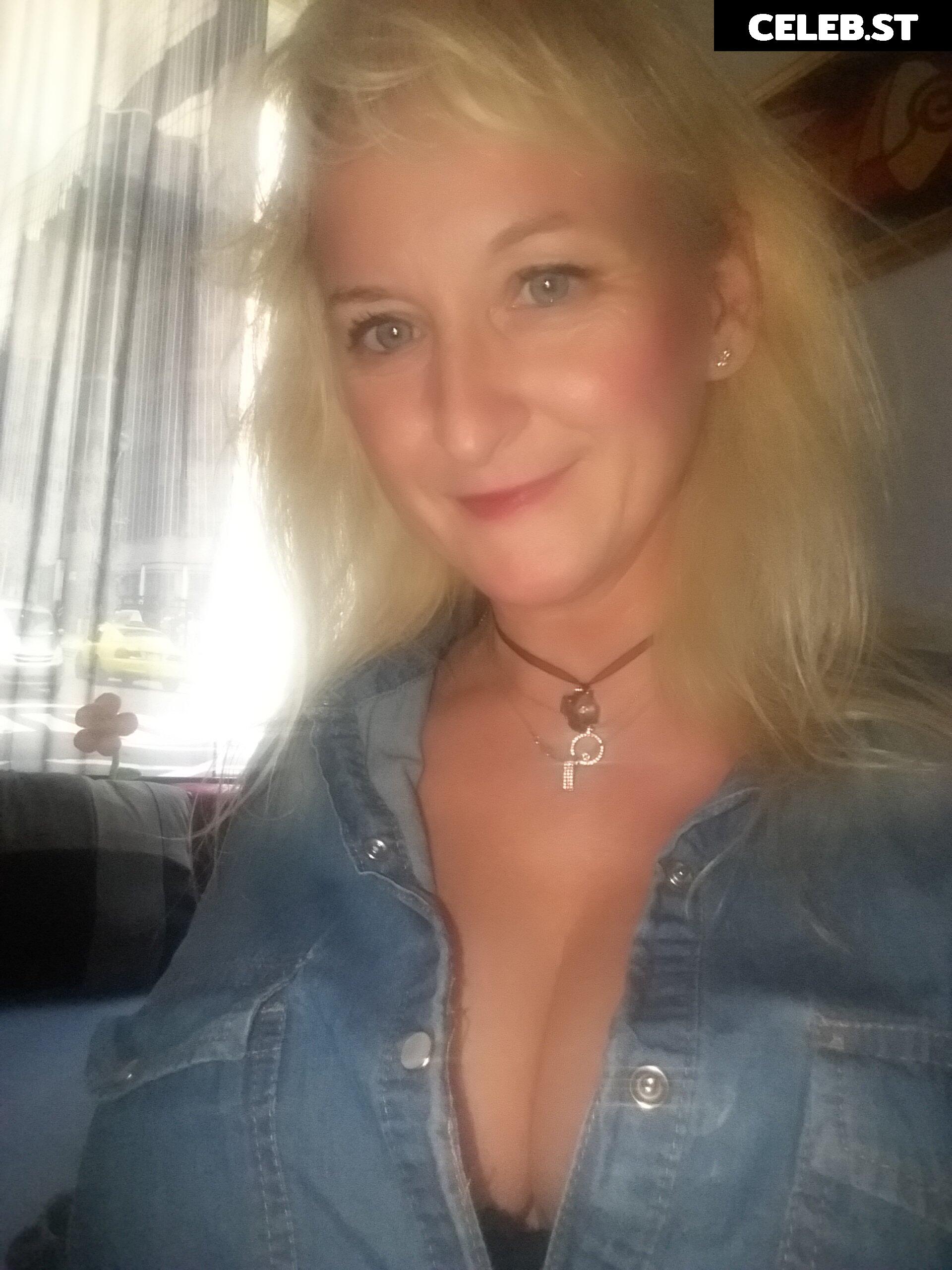 MoniCutex / Monika Wipper Image 11409095