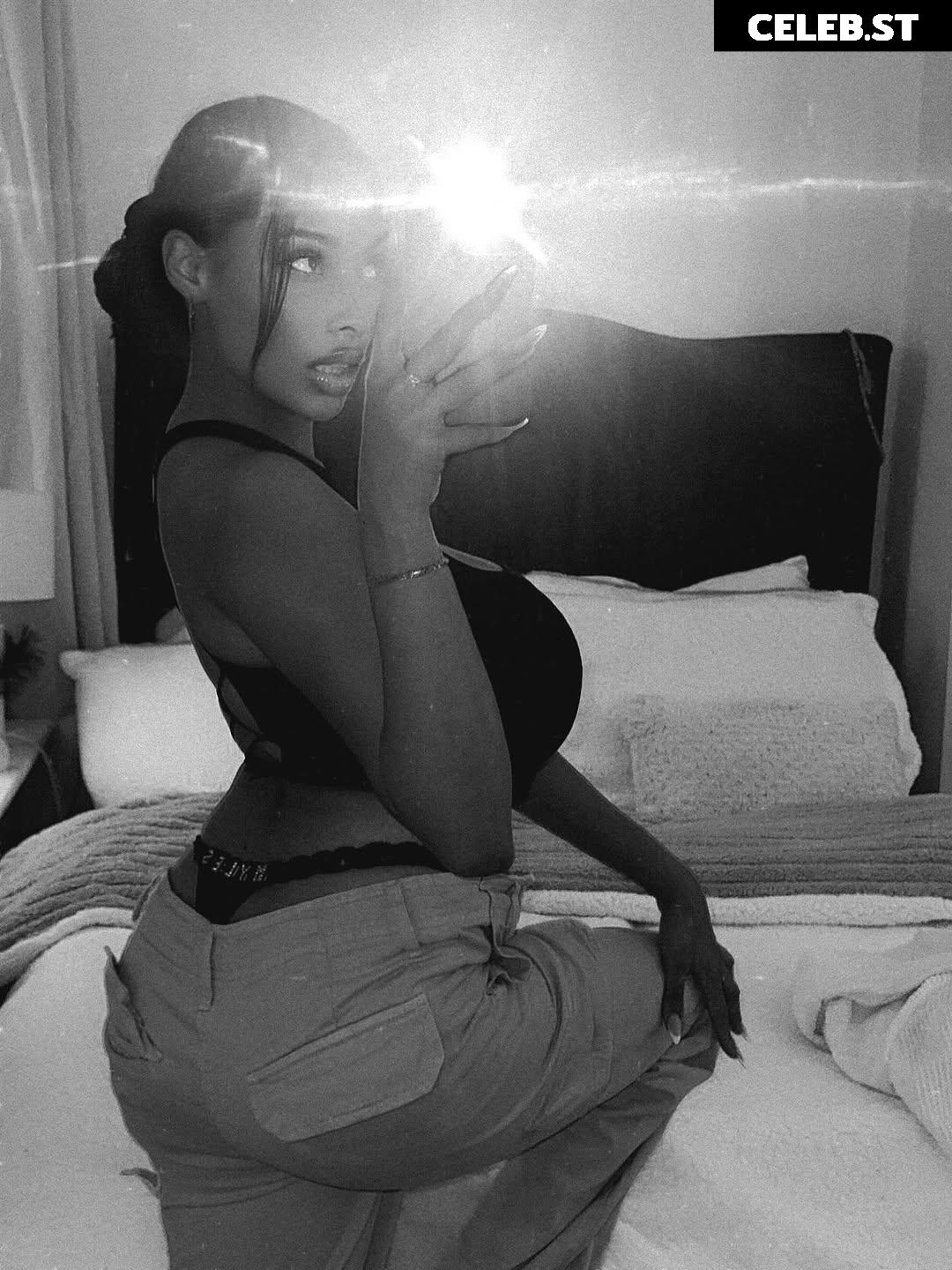 Kadelle Samuals, @kadellesamuals_ busty instagram model Image 11498330