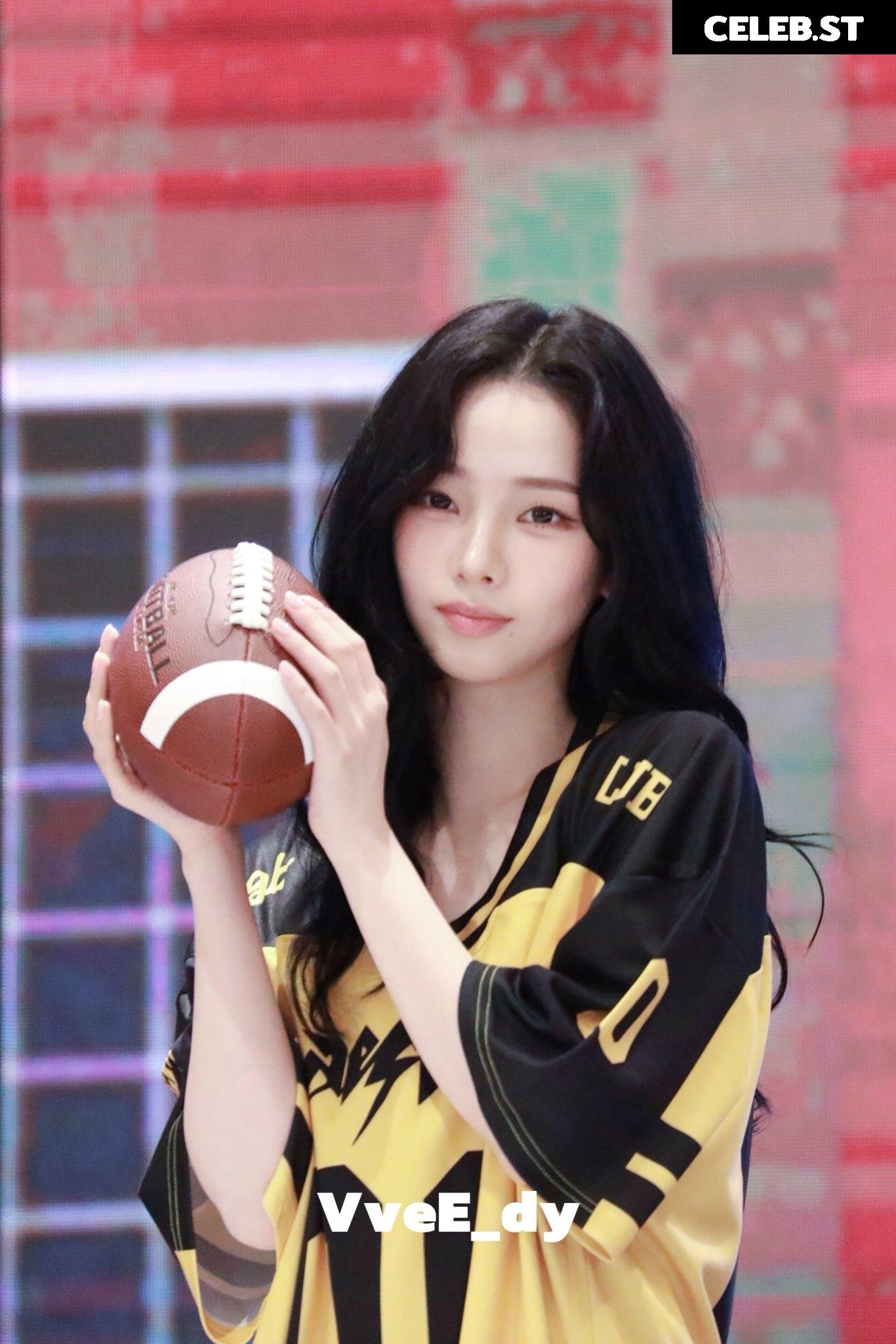 Karina (æspa / aespa) Image 11494363