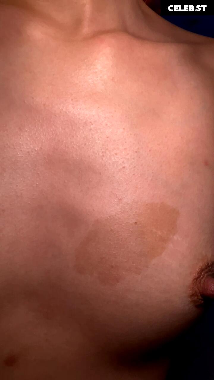 tinyyyk (aka kaylakipp) Image 11497641