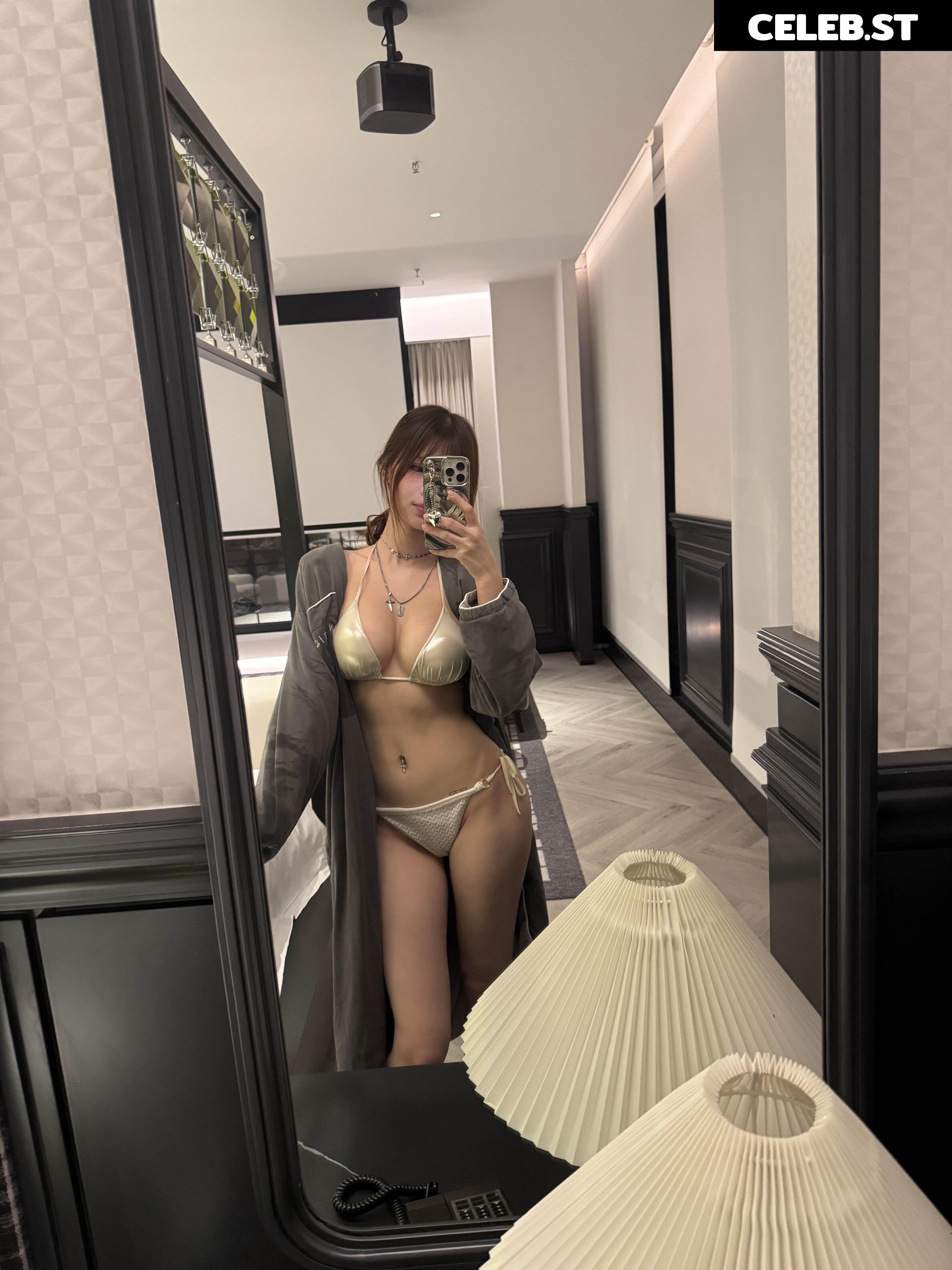 irissiri129 / irisyiyi_ / 艾怡 Image 11493818