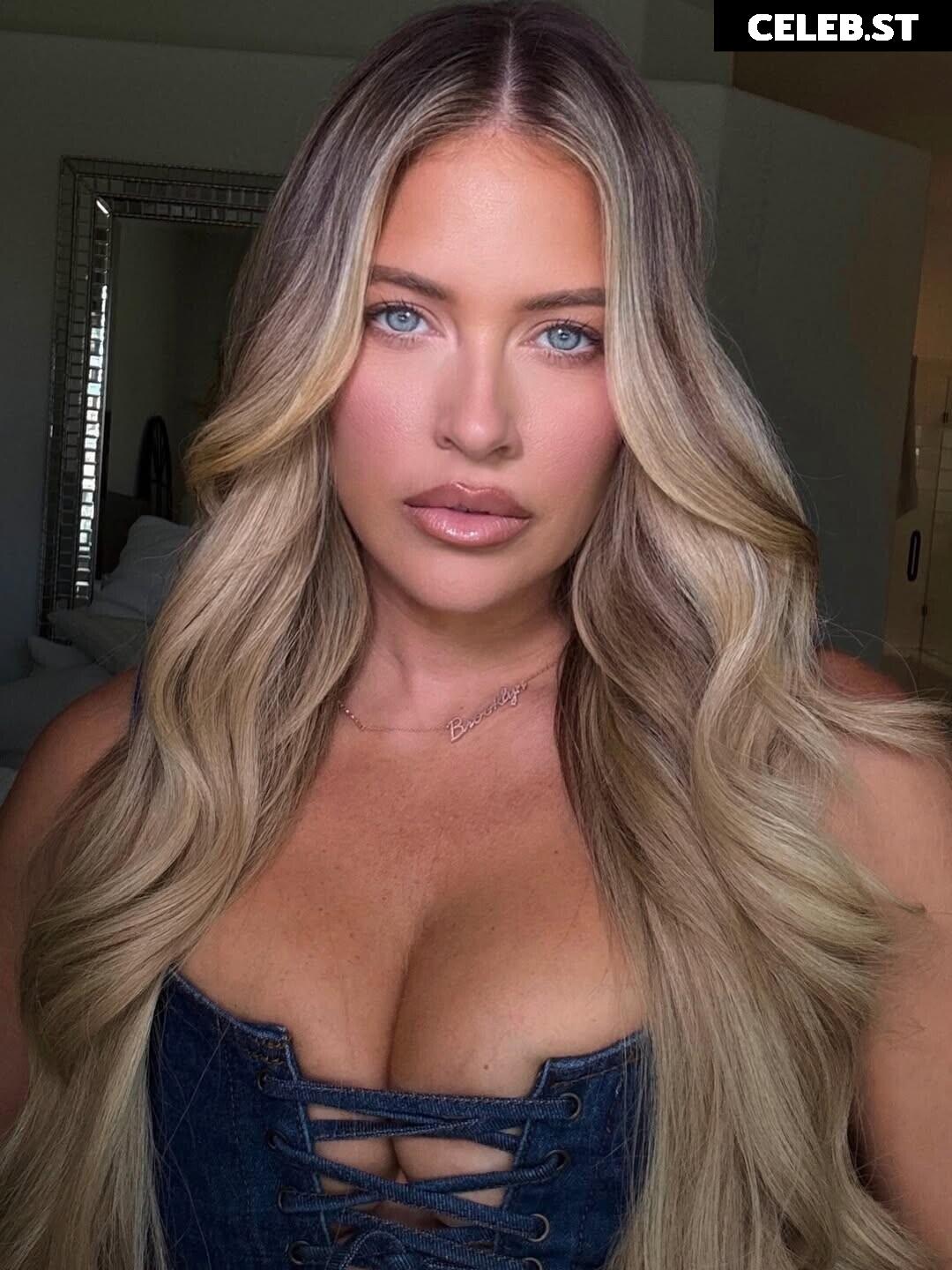 Barbie Blank aka Kelly Kelly (WWE) Image 11499944