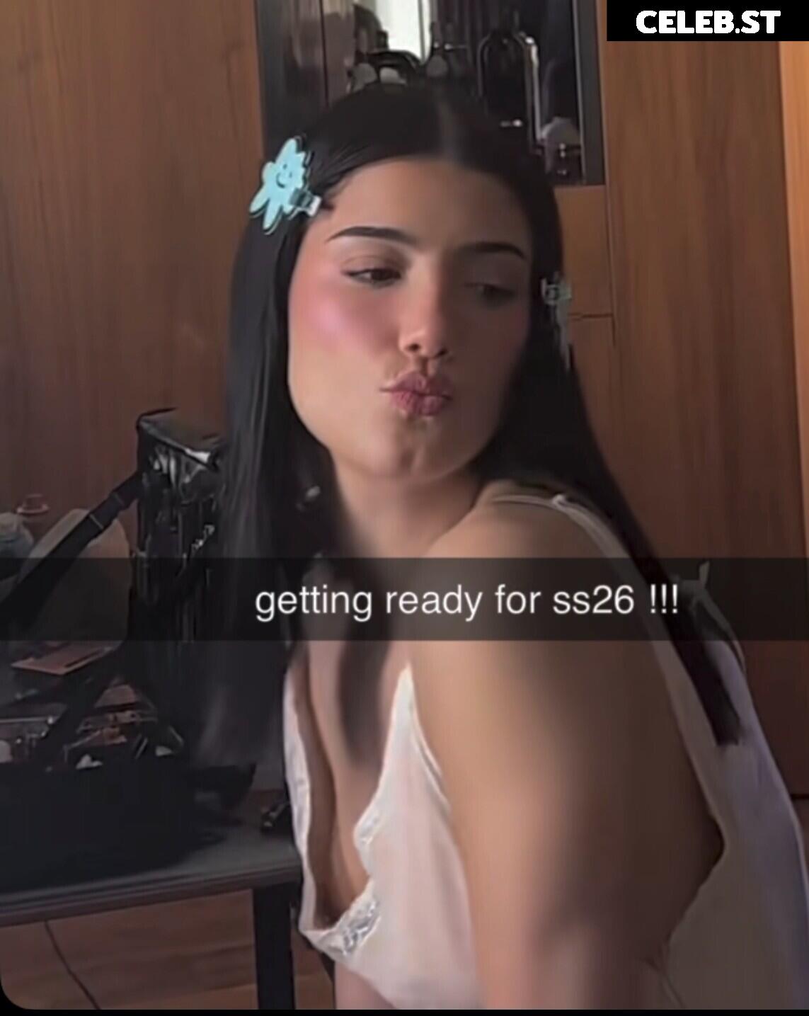 Charli D&#039;Amelio / Charli Damelio Image 11499013