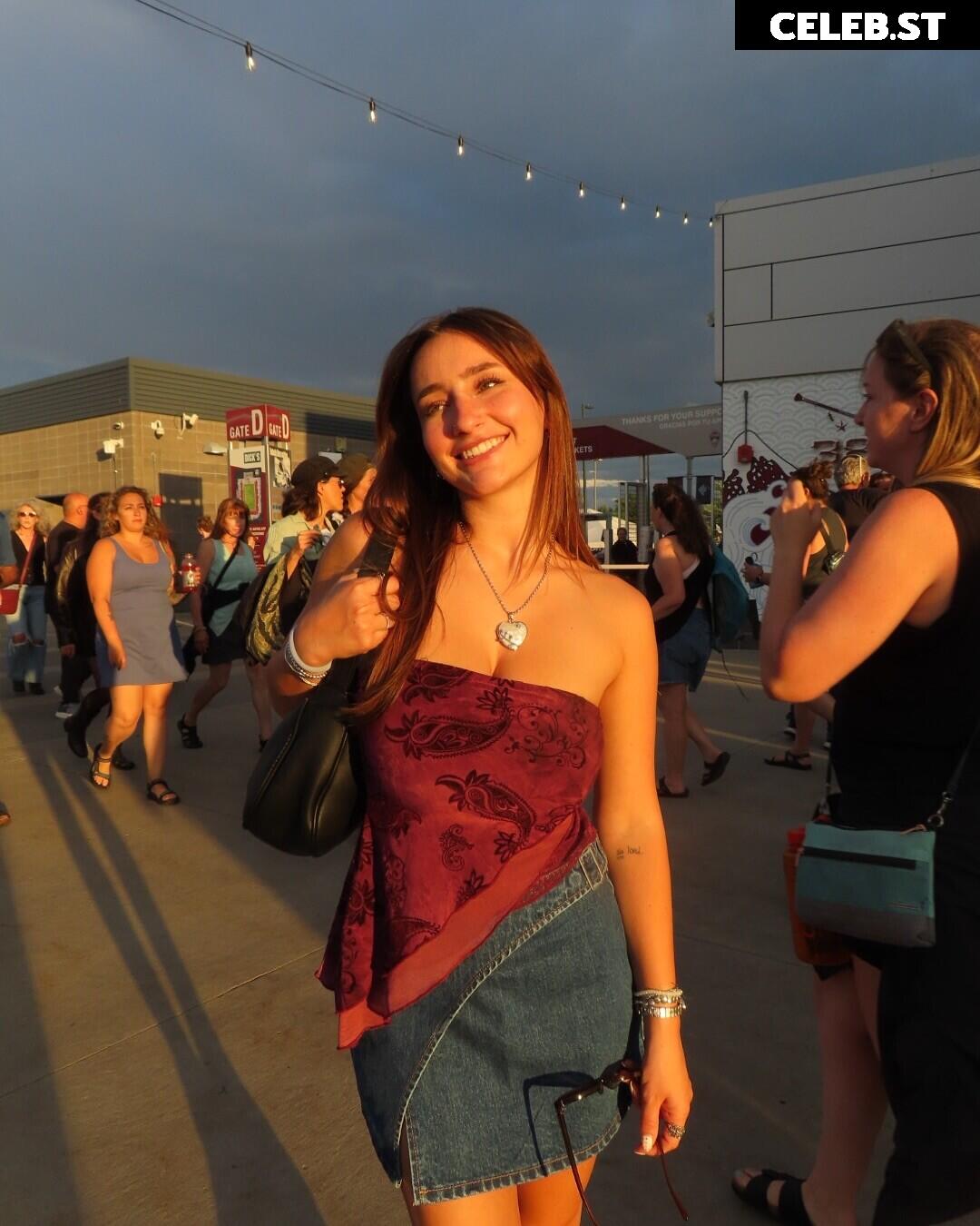 Nnevelpappermann | Devon Shae Image 11357077