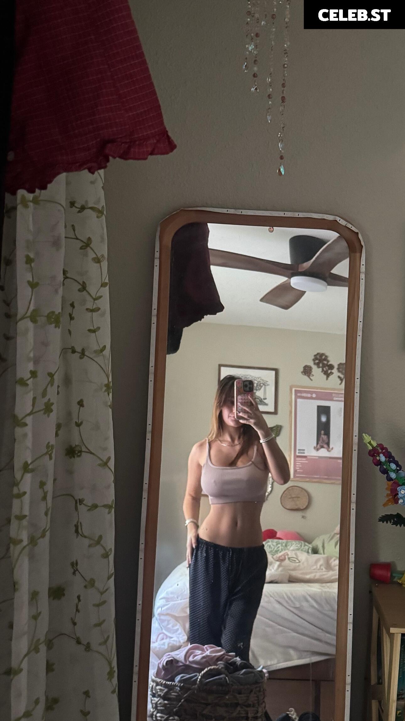 Nnevelpappermann | Devon Shae Image 11357222