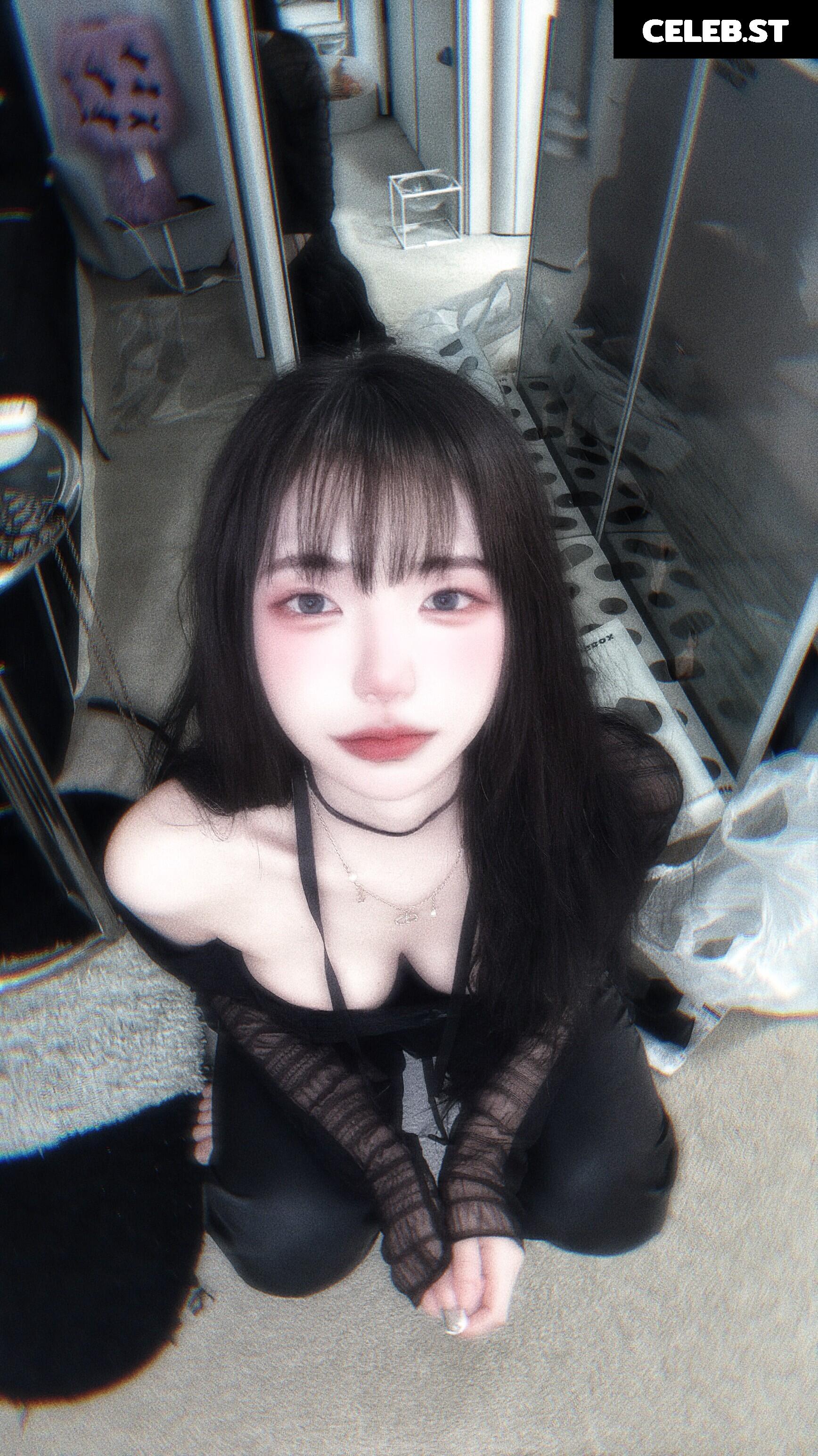 Luvuhiki | luvhiki | iamriri | m_zzi | mo_zzi Image 11378545