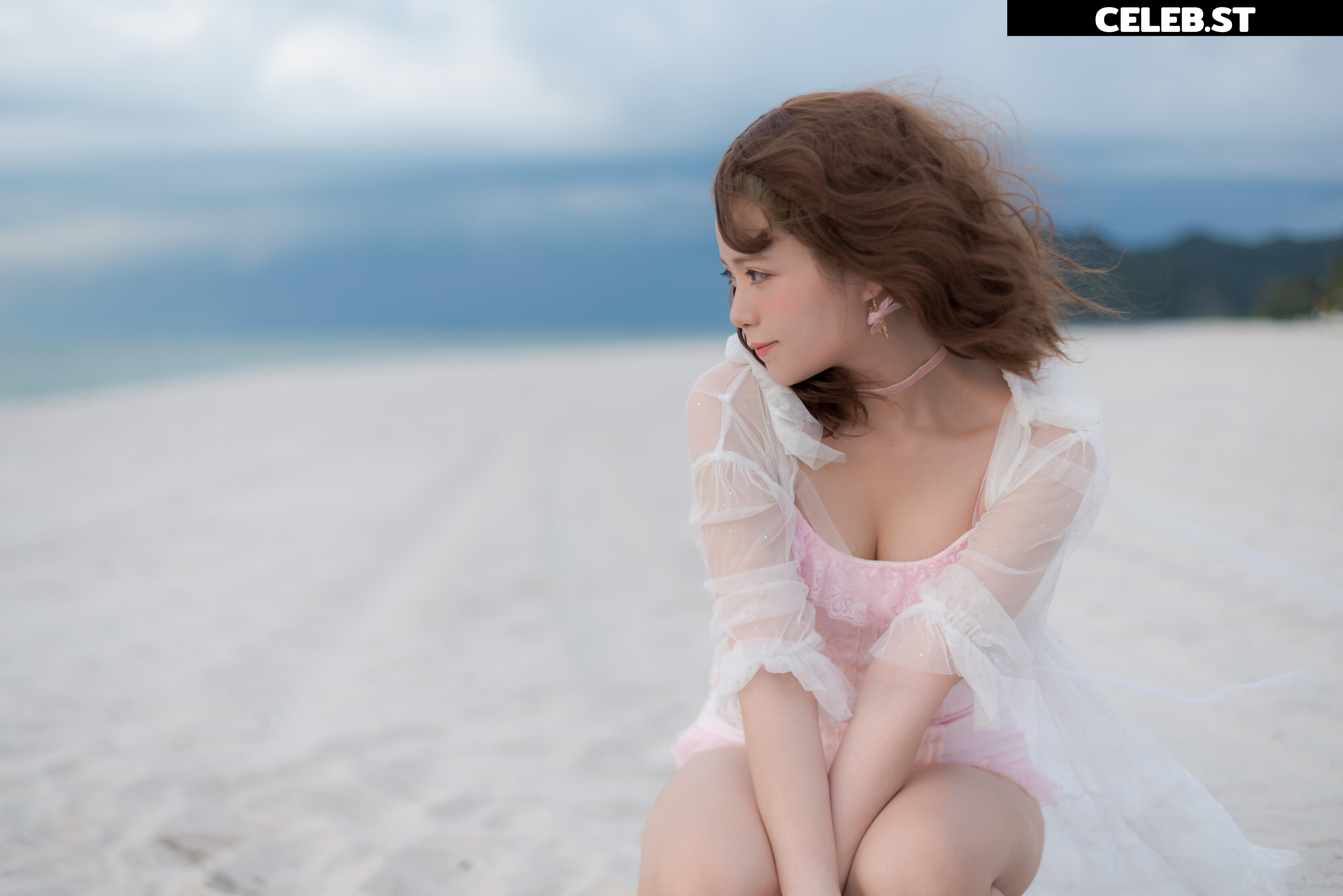 Miu - ミウ Cosplayer Image 11378435