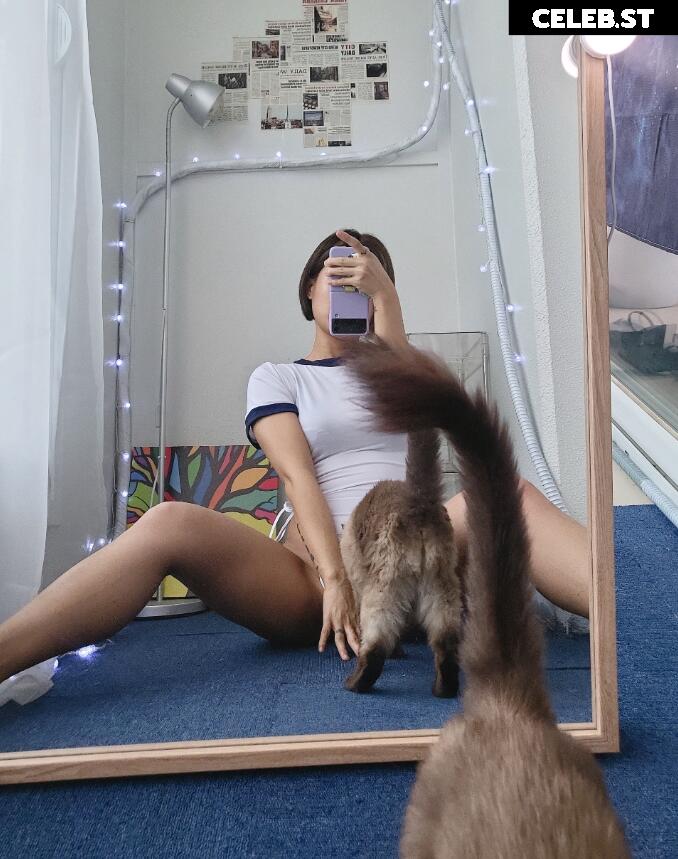 Butt Queen // 2xzxzxz2 Image 11378643