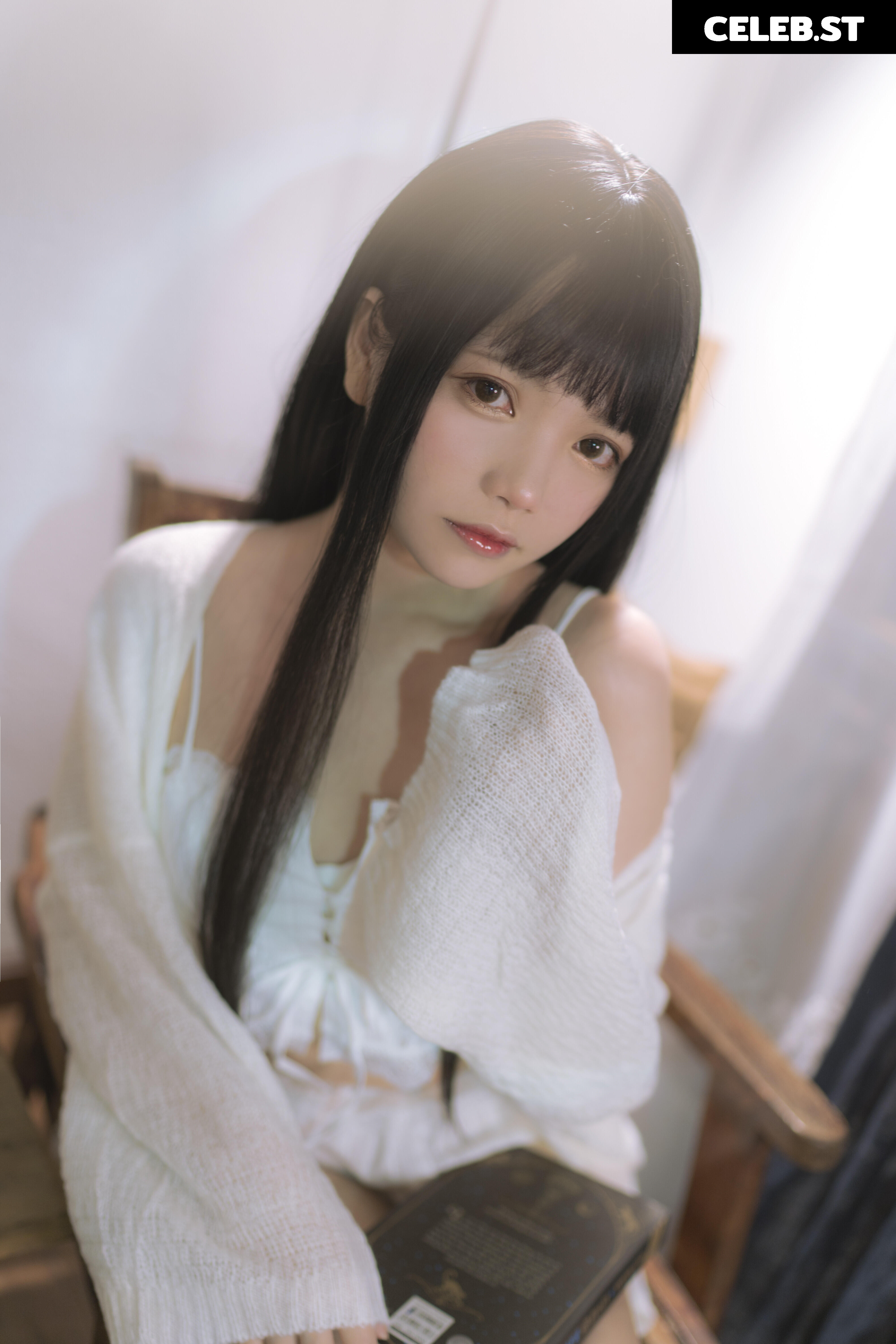 Miu - ミウ Cosplayer Image 11378335