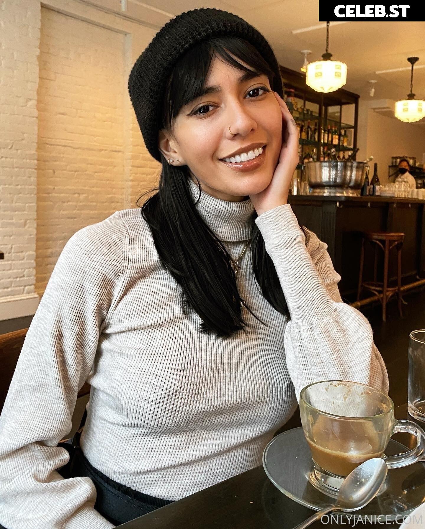 Janice Griffith Image 1132705