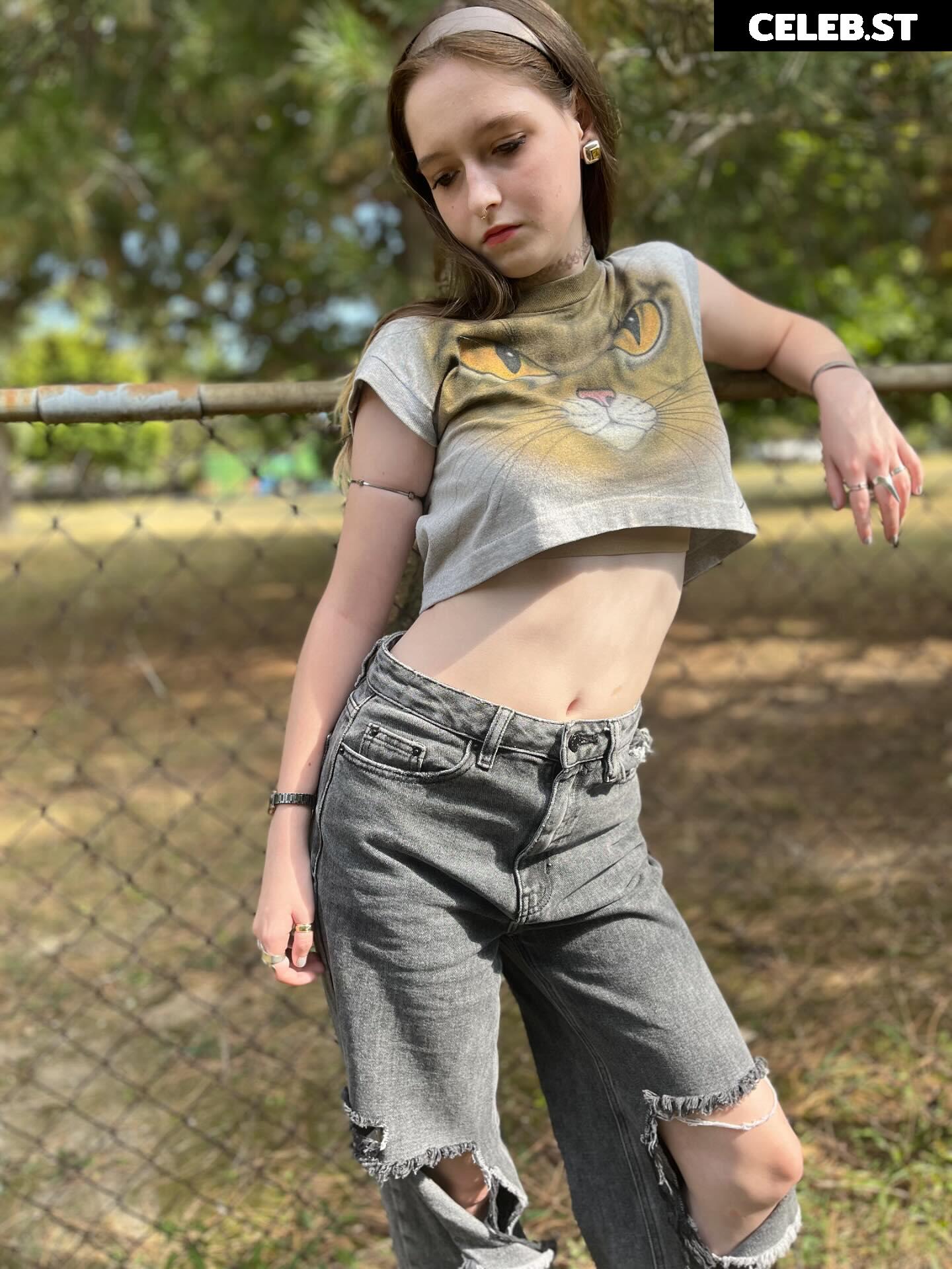 unoangryone | vonthedon | Veronica Image 11391526