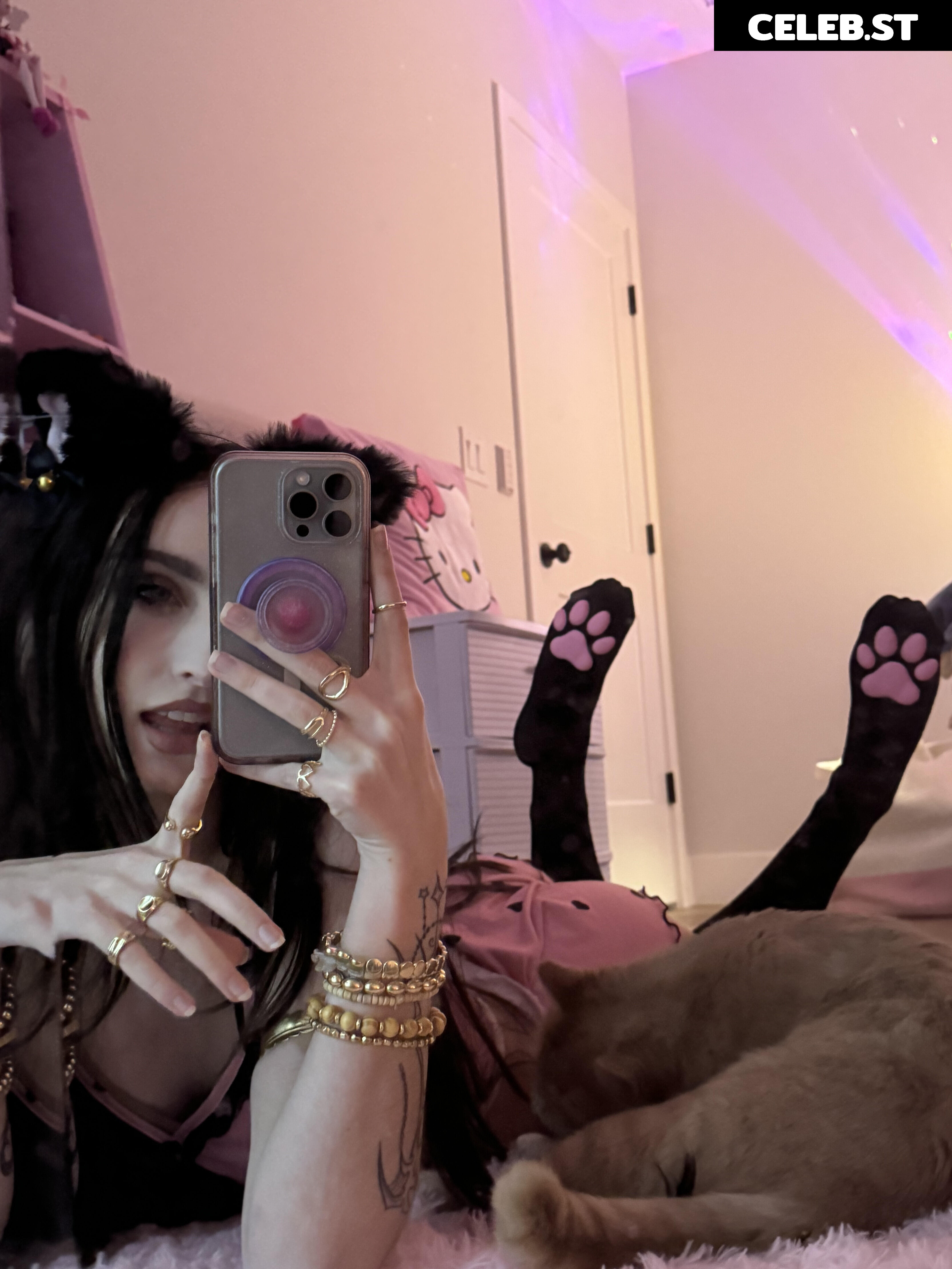 beebee ASMR Image 11388889