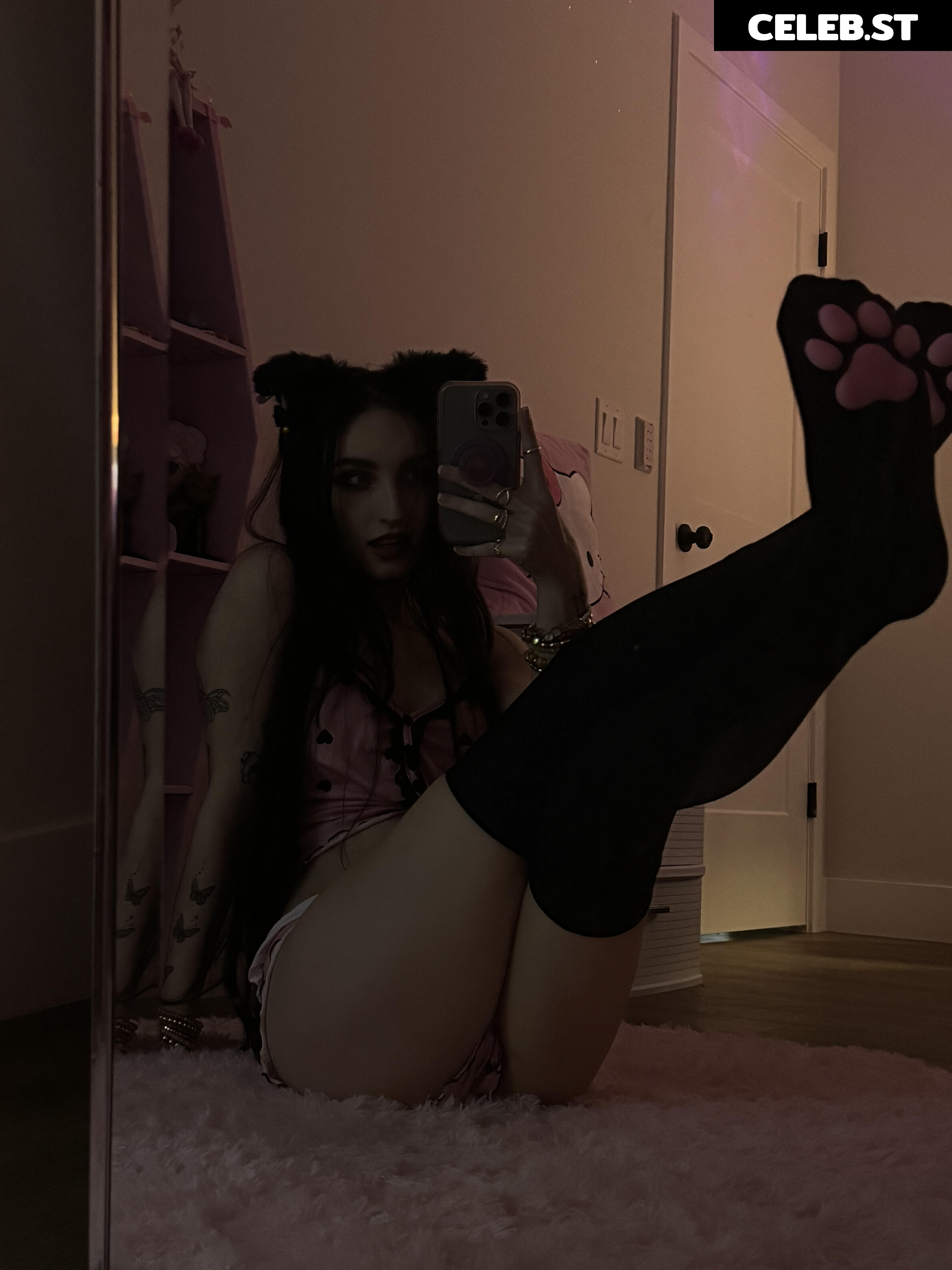 beebee ASMR Image 11388873
