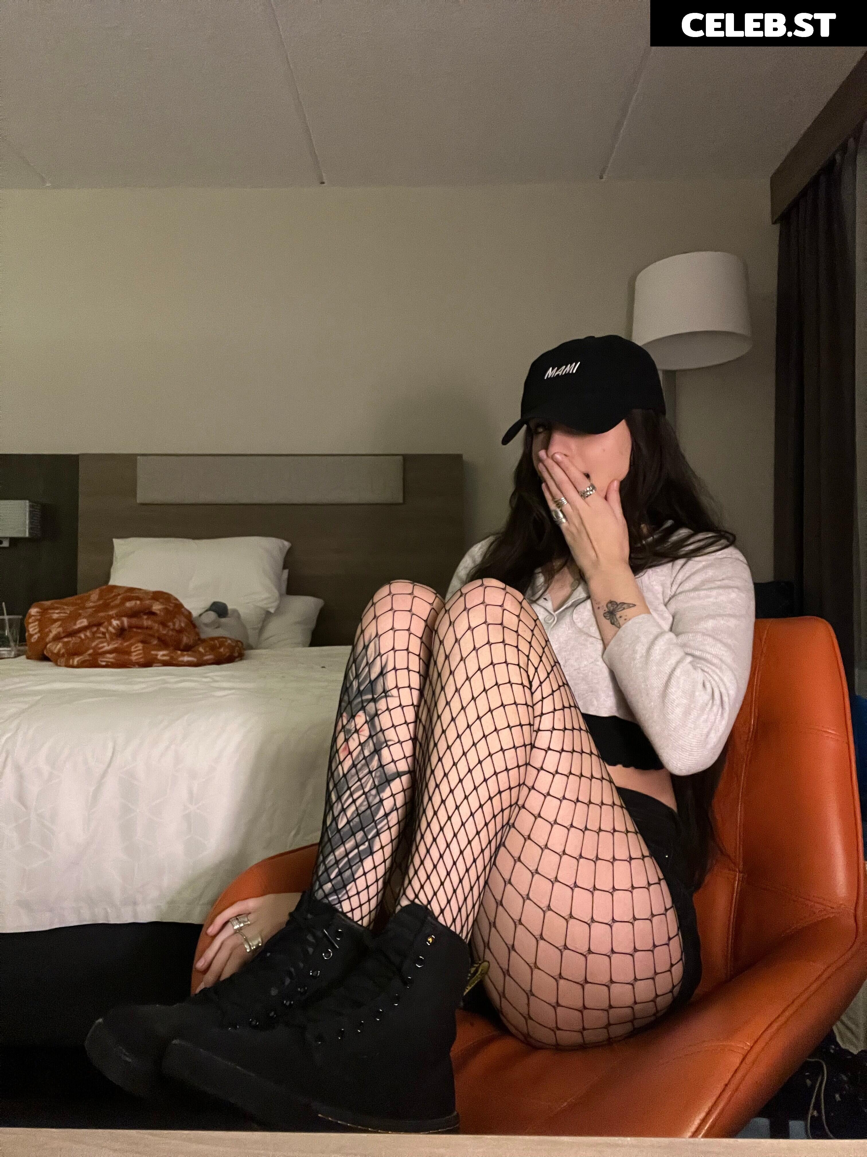 beebee ASMR Image 11388154