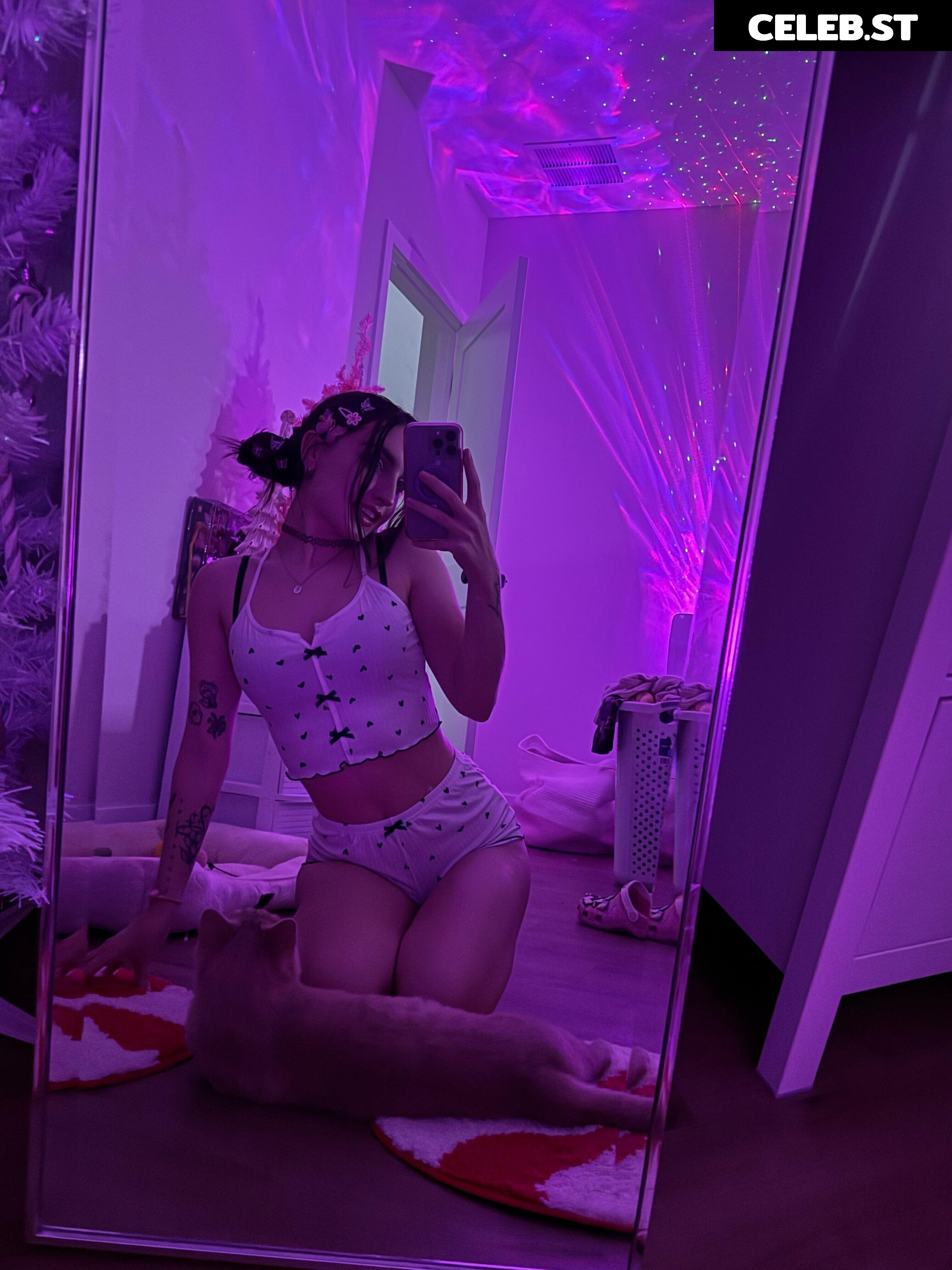 beebee ASMR Image 11388365