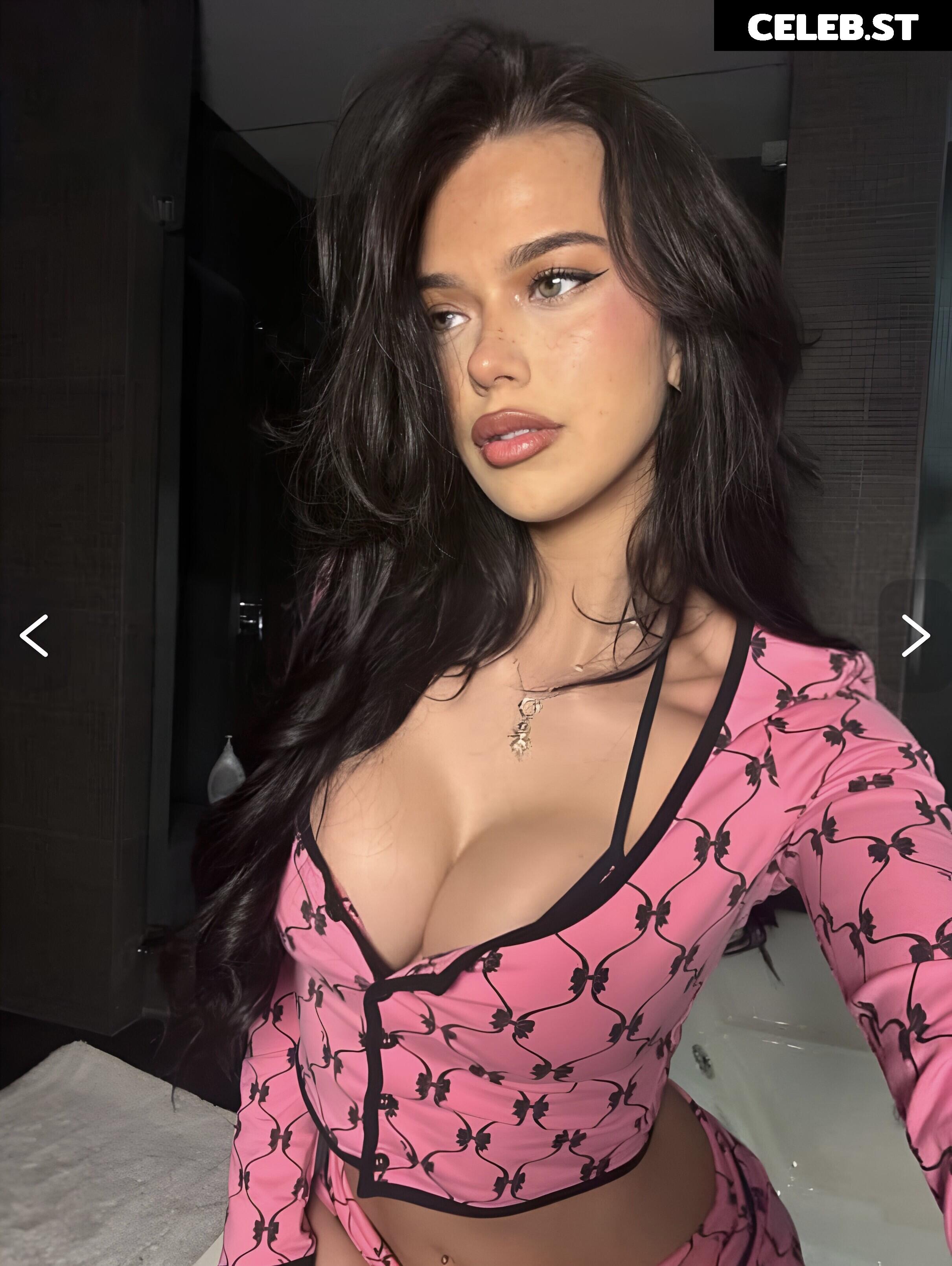 Luvstruck Image 11381823