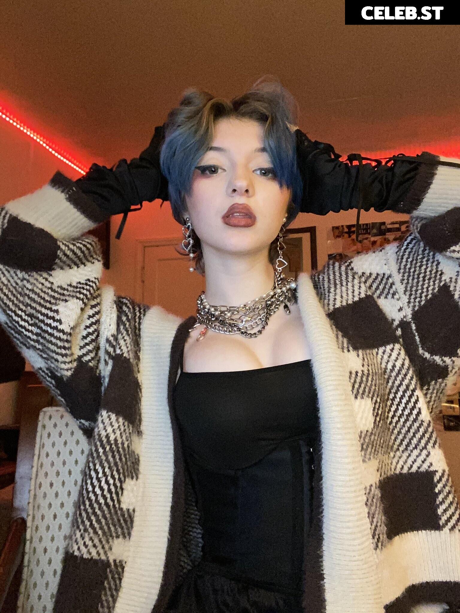 Lolwhatgod | Alyce Fleur Image 11382014