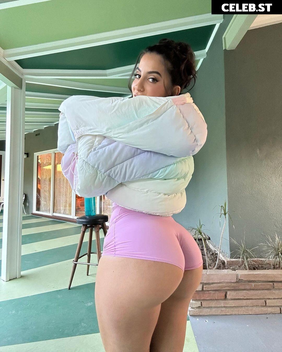Lena The Plug Image 1110278